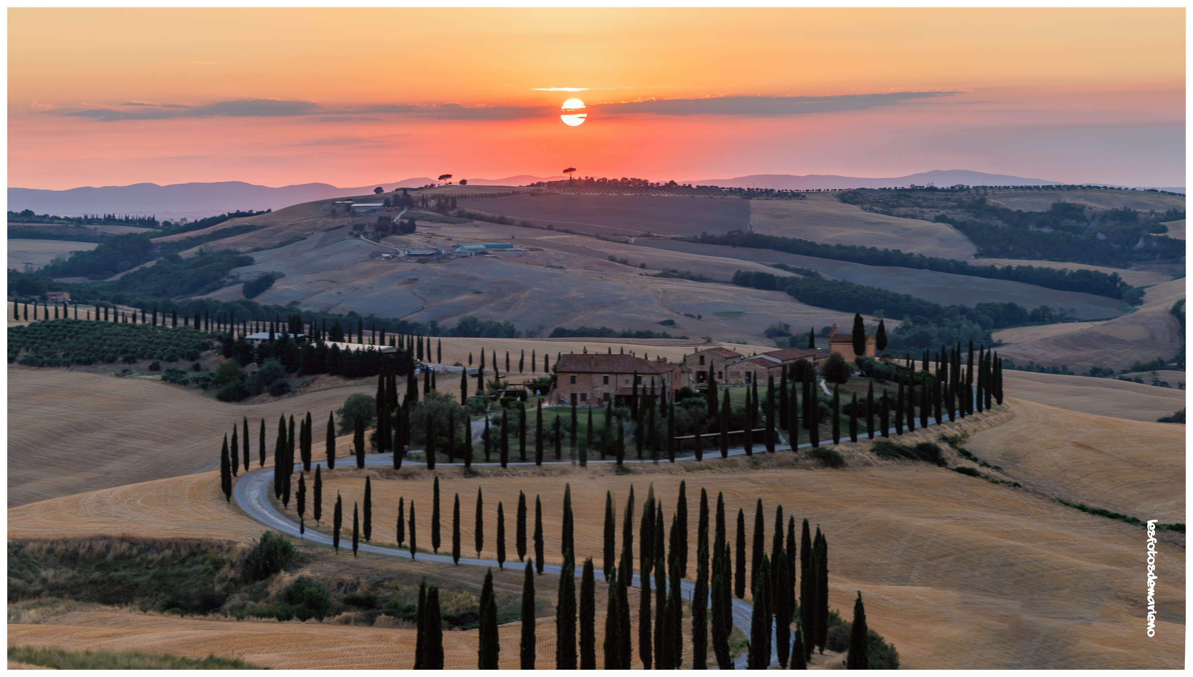 Coucher de Soleil sur Crète Senesi 3