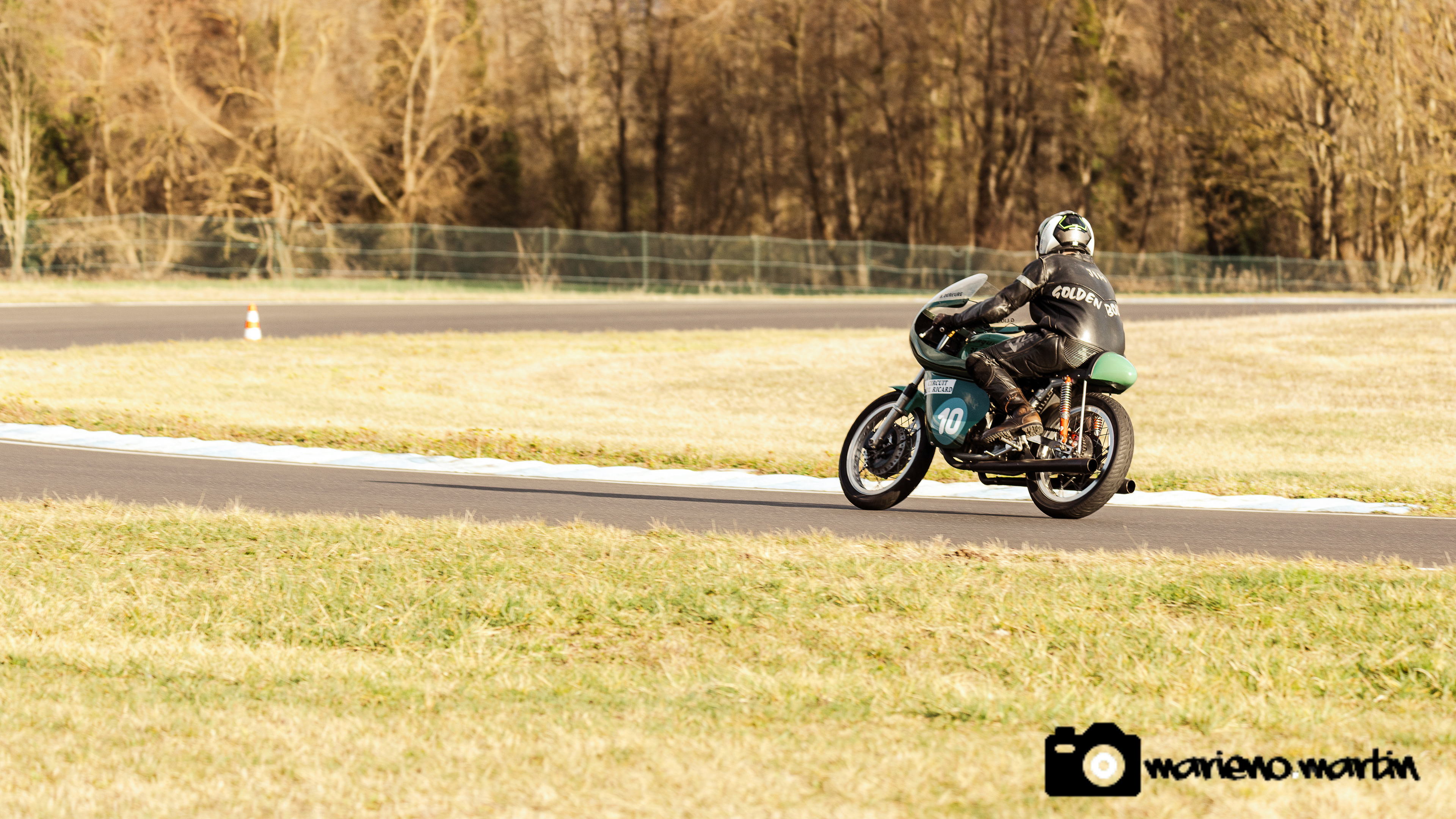 Vieilles motos circuit Issoire