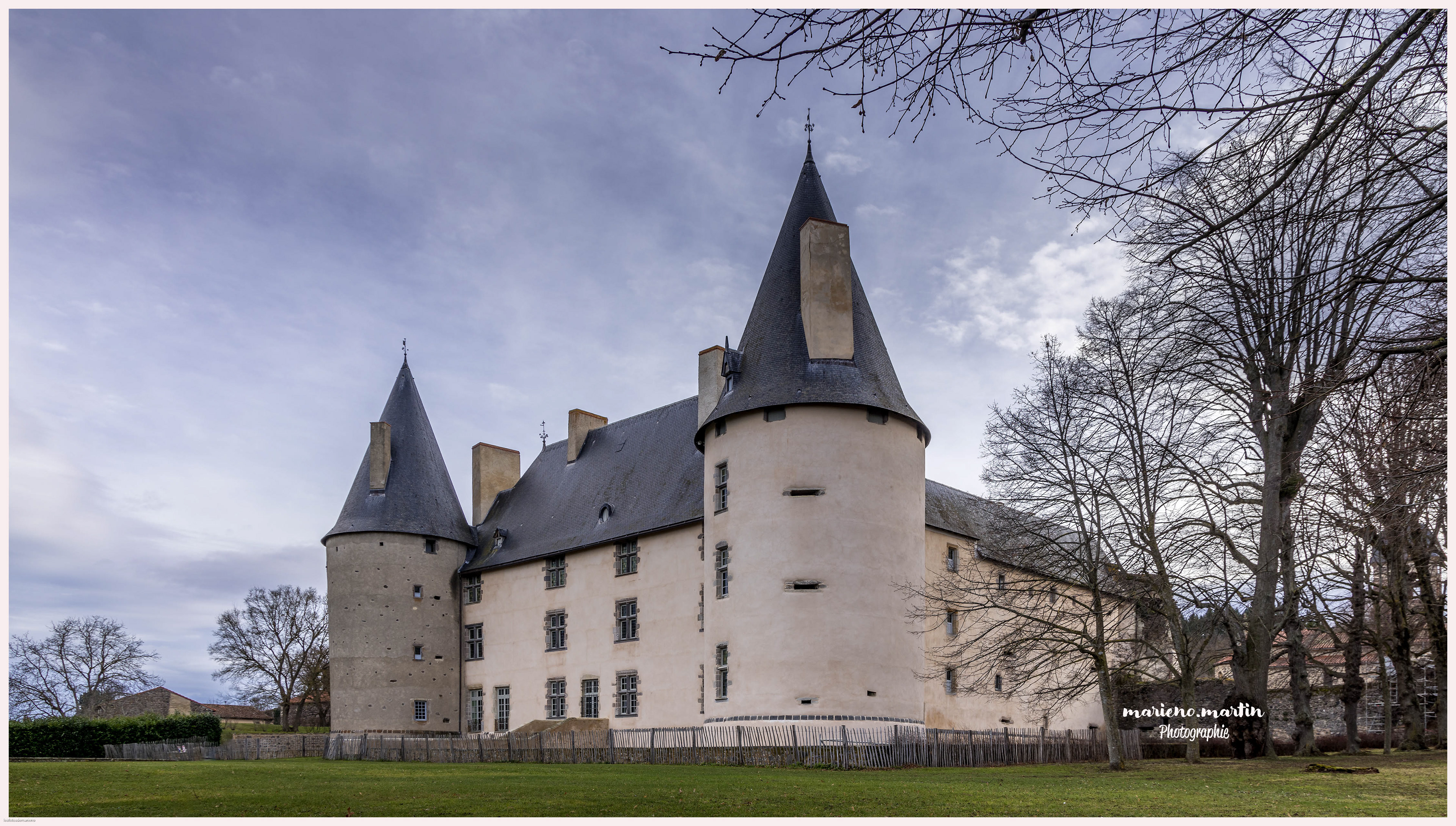 Château de Villeneuve Lembron