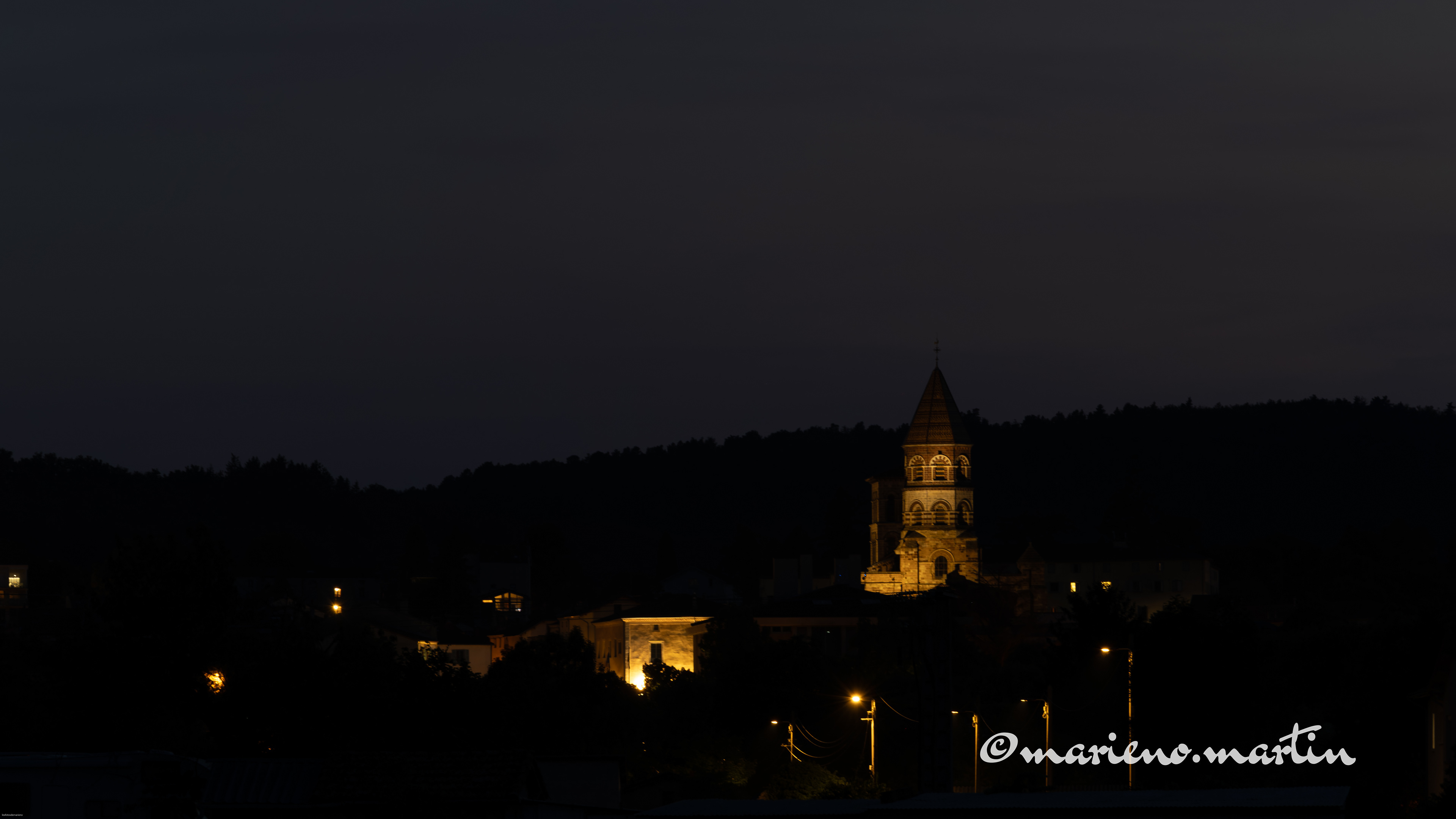 Black and light Brioude