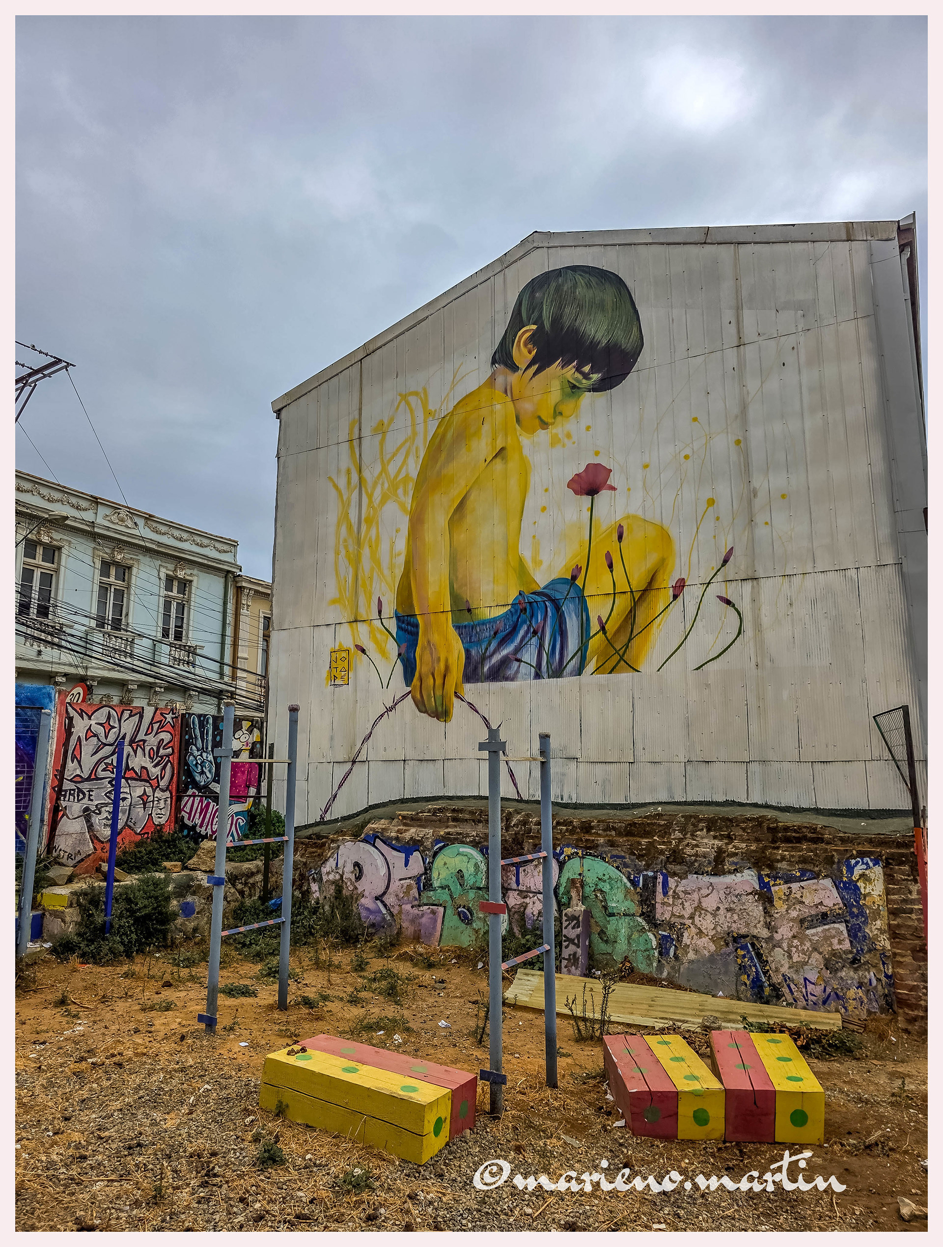 L'enfant et ses chaines