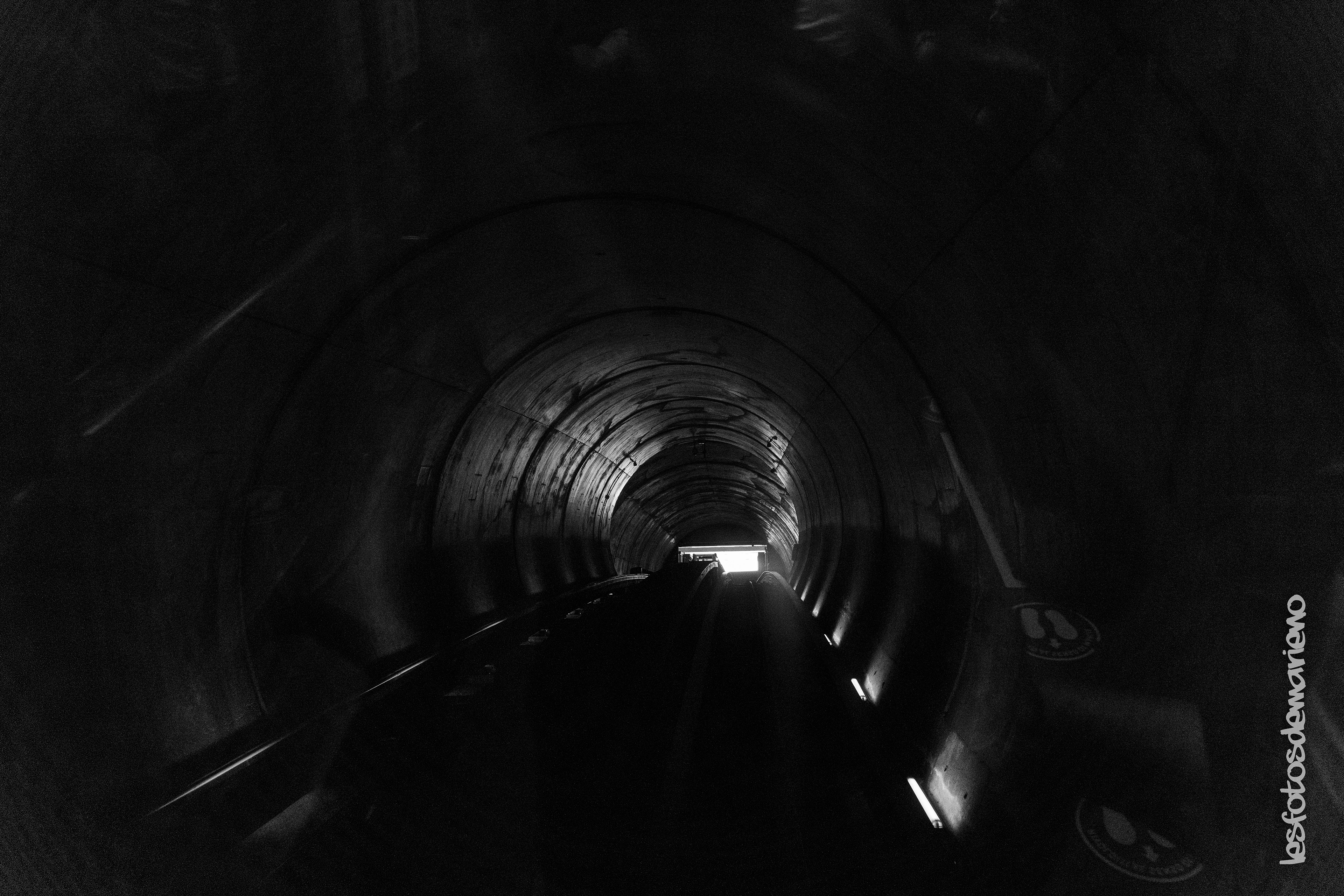 Le tunnel - métro aérien - Pérouge