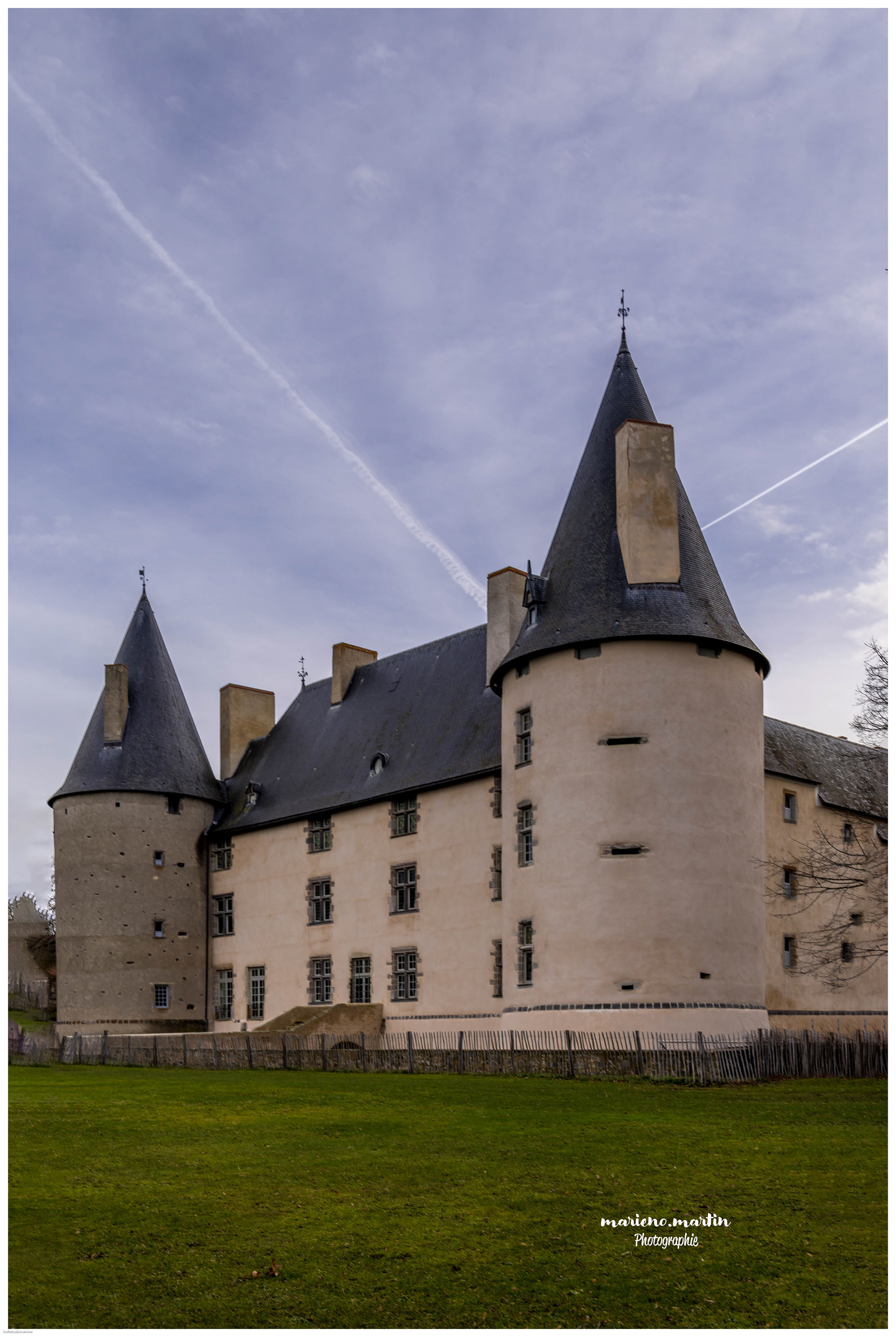 Château de Villeneuve Lembron