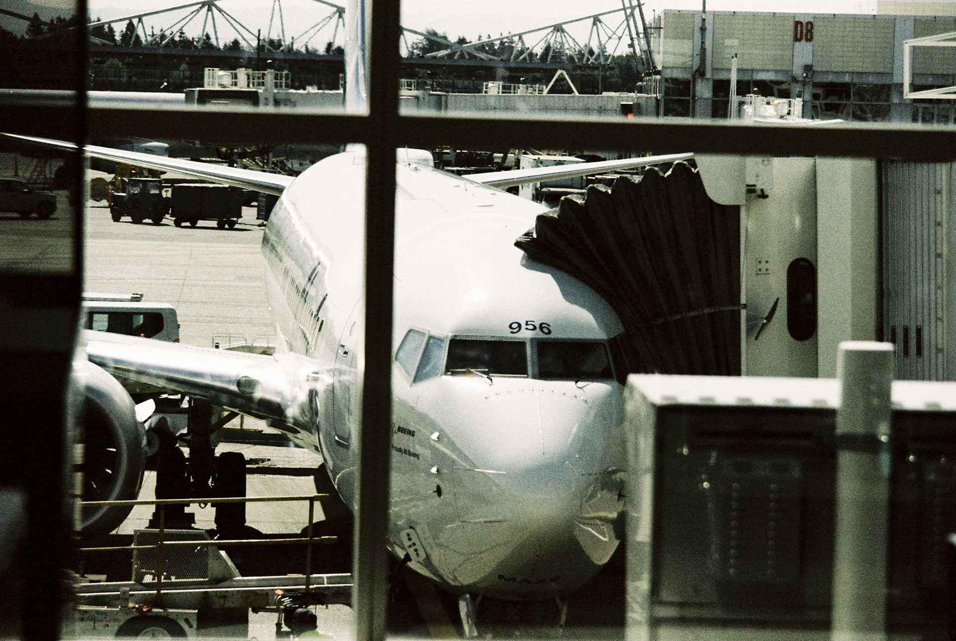 Minolta XG-7, LomoChrome Metropolis 400