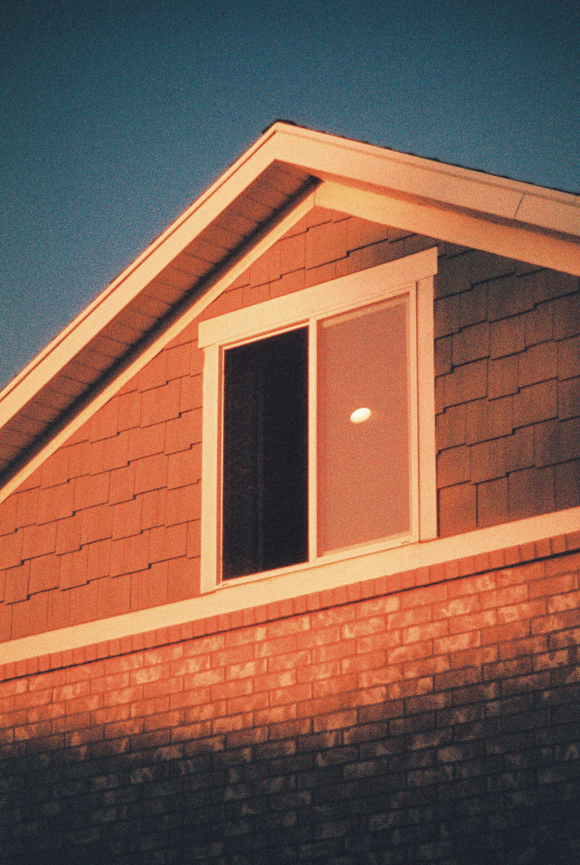 Minolta XG-7, Harman Phoenix 200