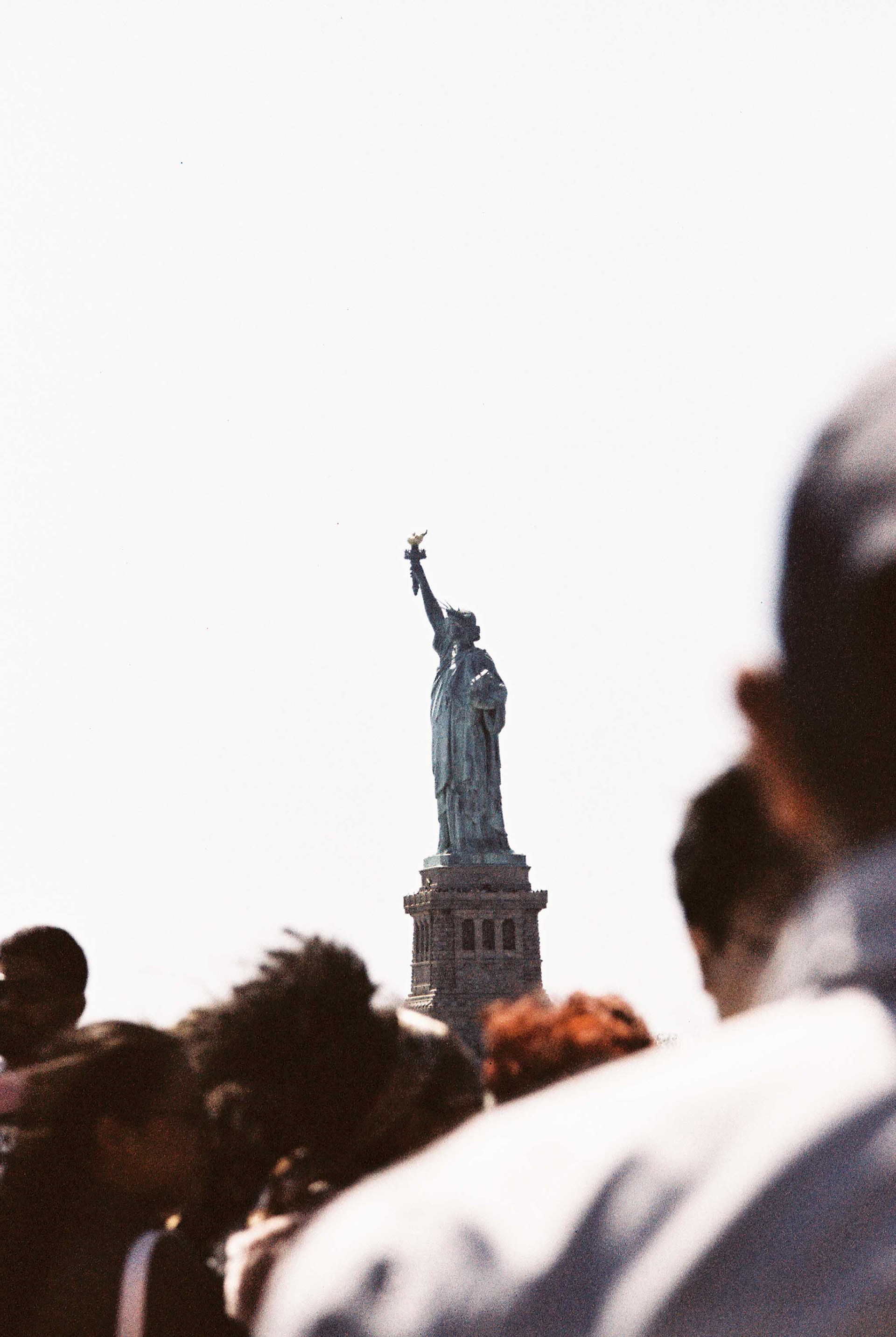 Minolta XG-7, LomoChrome Metropolis 400