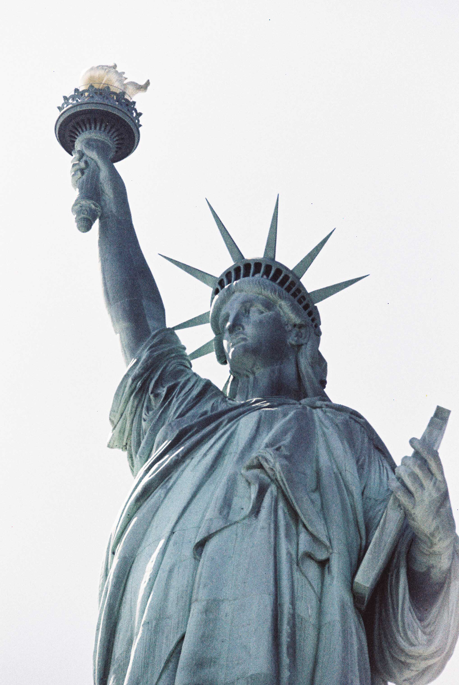 Minolta XG-7, LomoChrome Metropolis 400