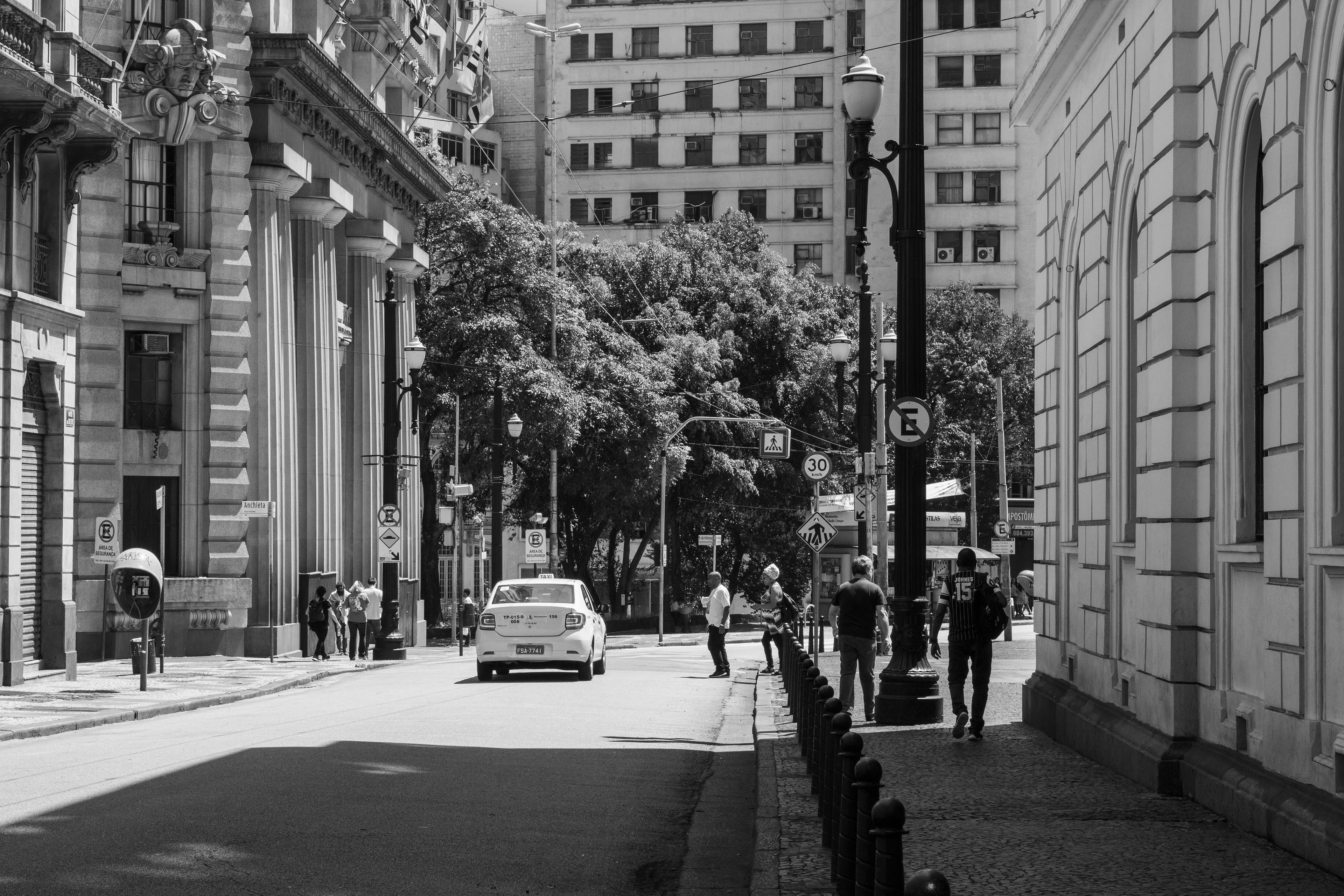 Largo Páteo do Colégio