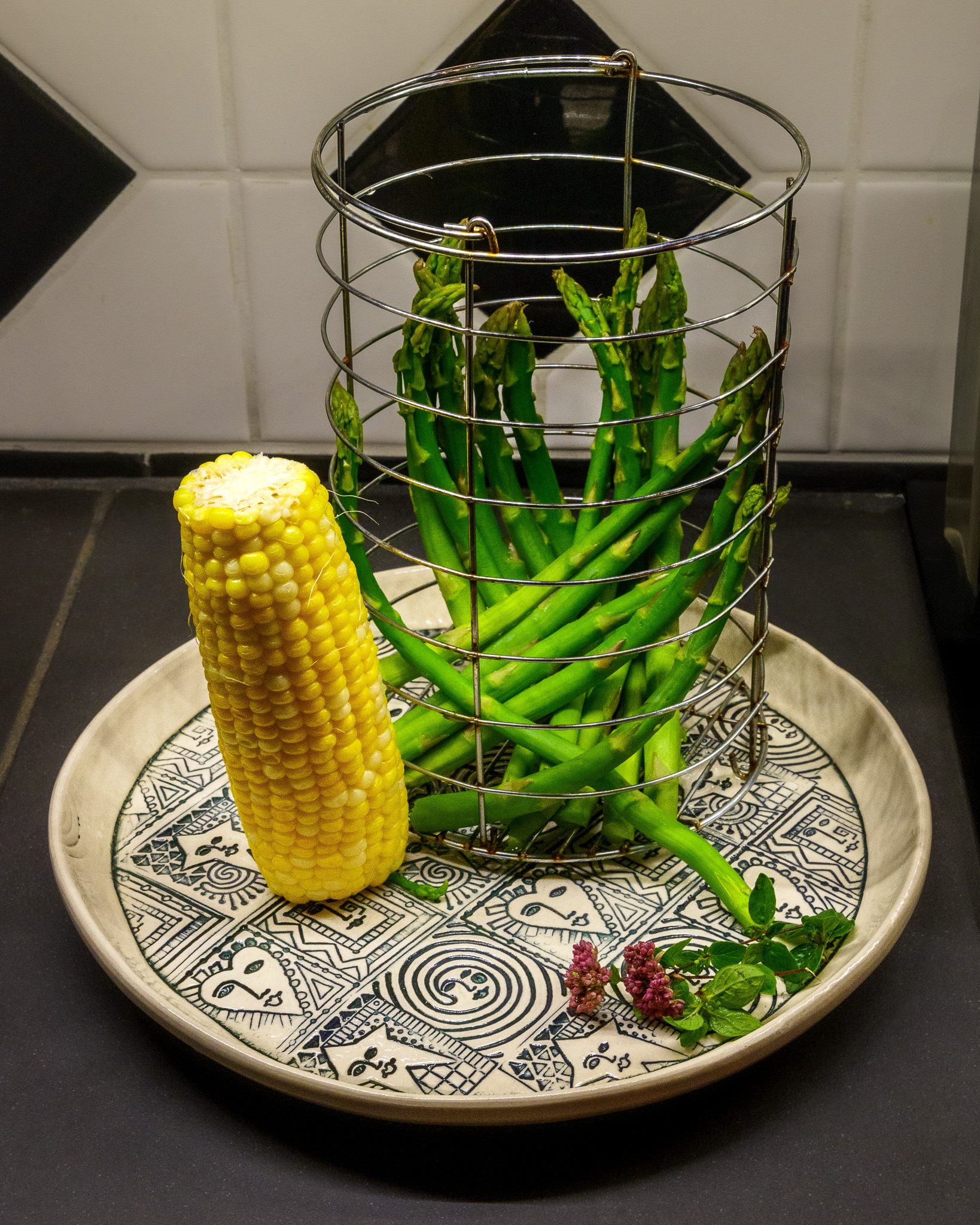 Modern Monochrome Plate