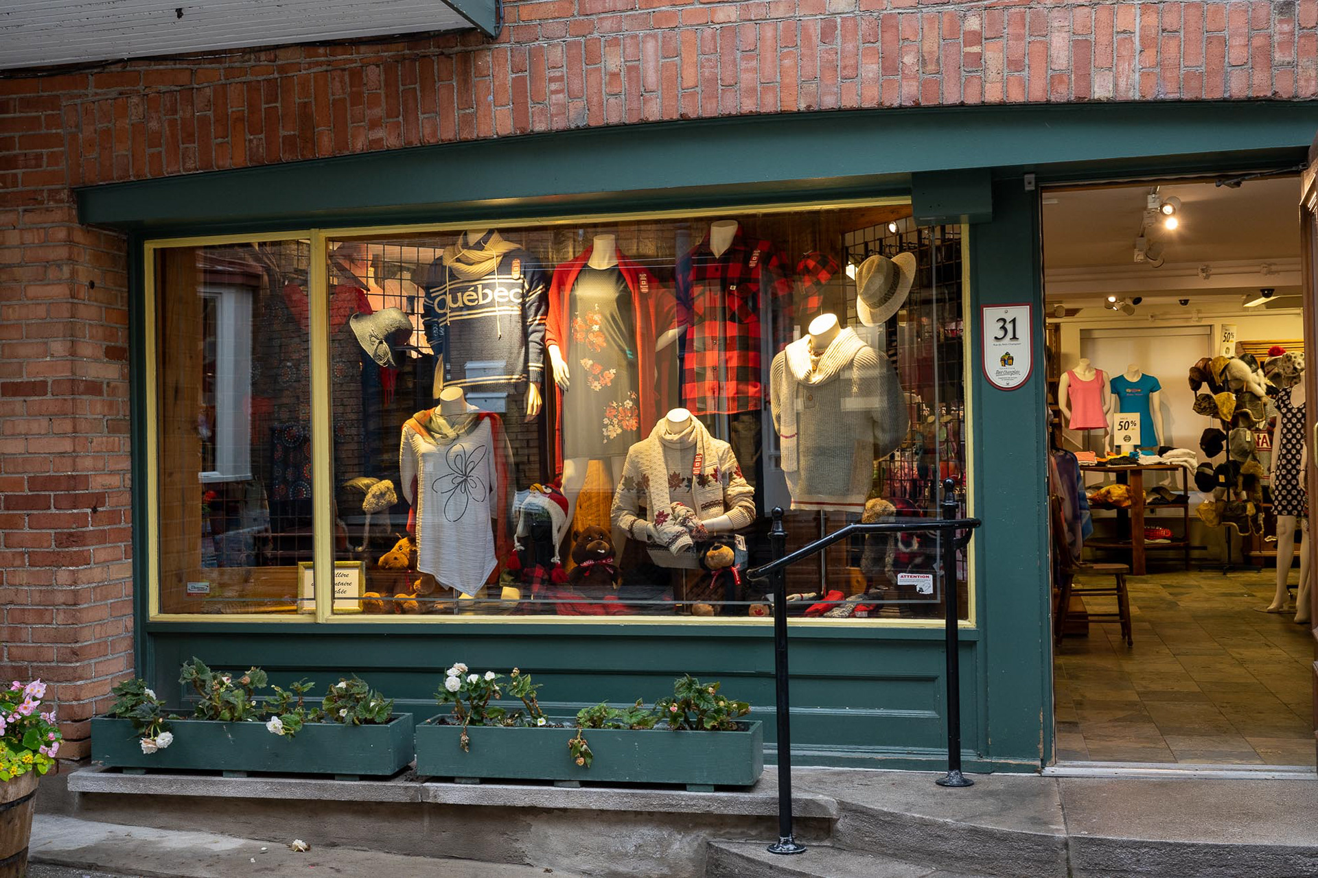 Shoppes in Lower Quebec City