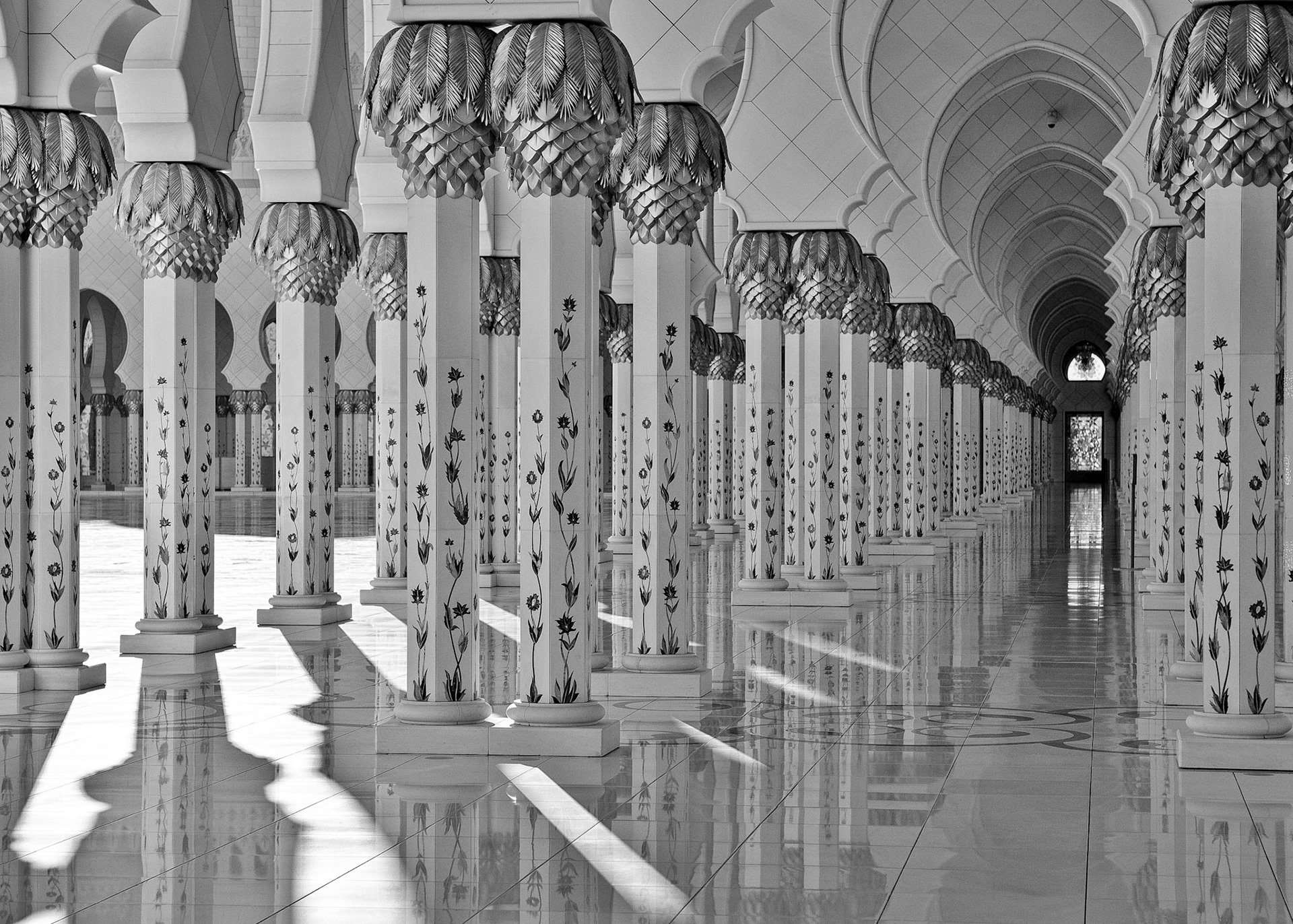 Pillars at Sheikh Zayed Mosque, Abu Dhabi