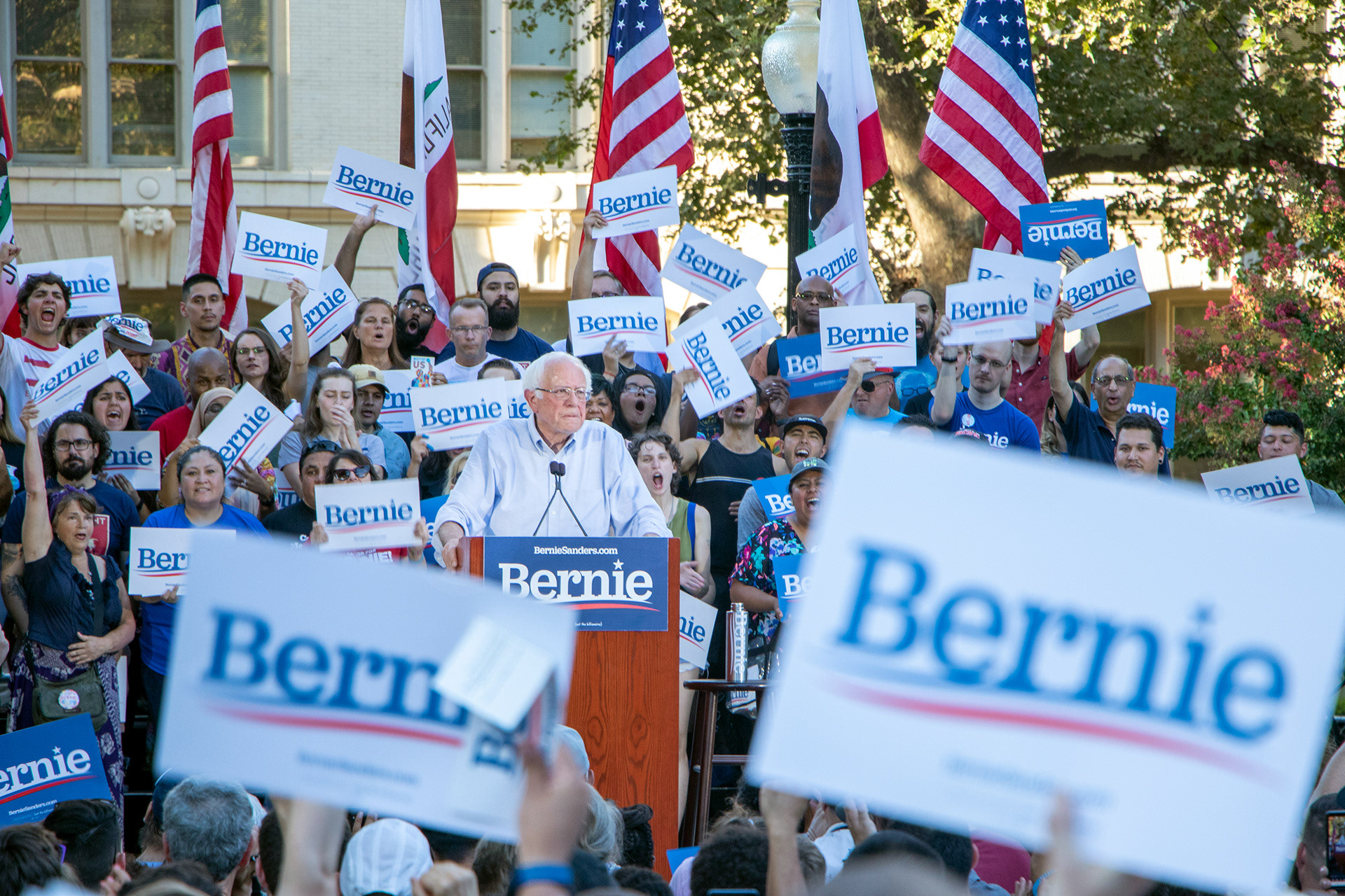  Democratic presidential candidate Bernie Sanders holds a campaign rally at Cesar Chavez Park where 4,000 supporters came to hear Sanders speak in Sacramento, Calif. on Aug. 22, 2019.