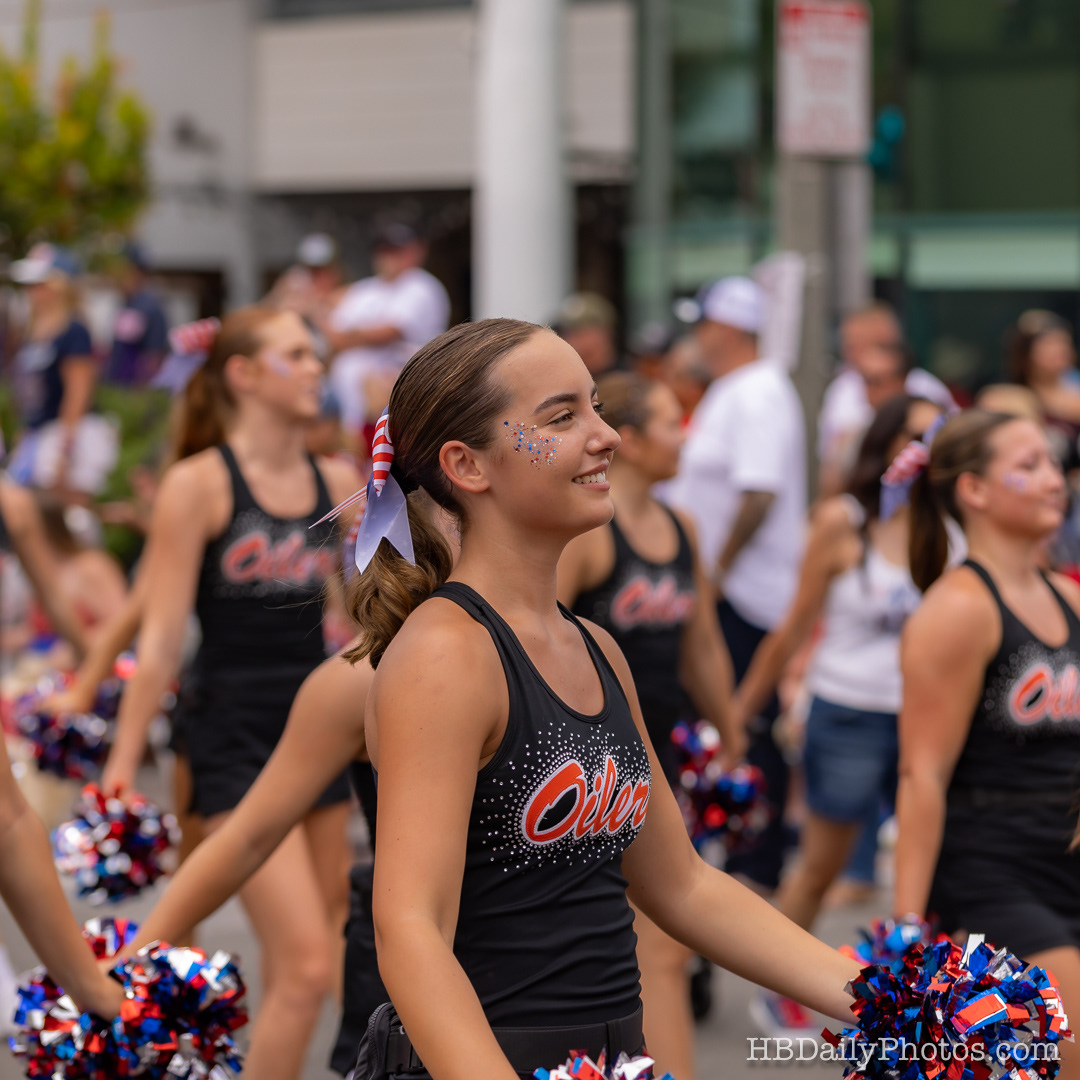 00171-image-2026-4th-of-july-downtown-huntington-beach-patriotic-oilers