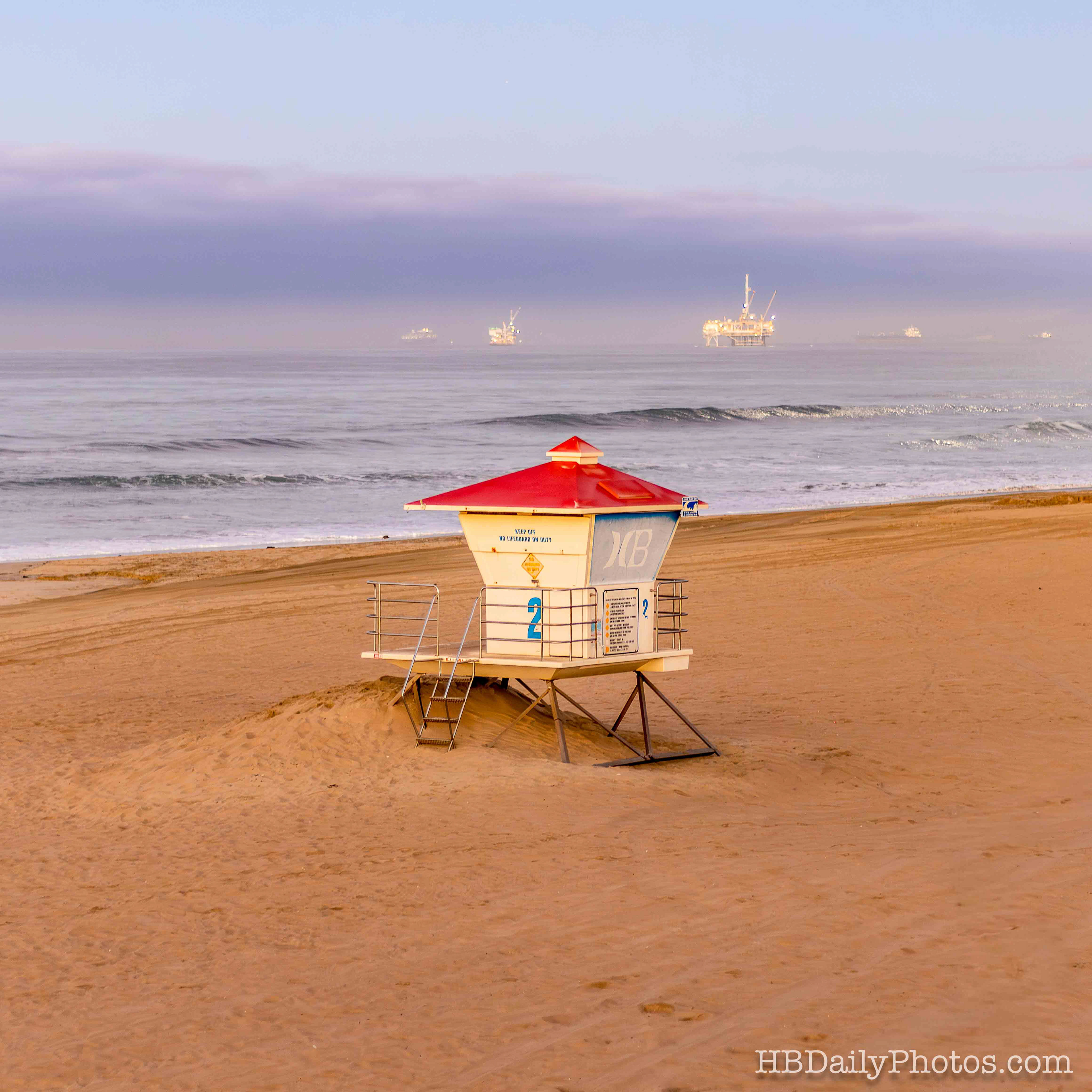 image-00062-surf-city-life-guard-tower-2