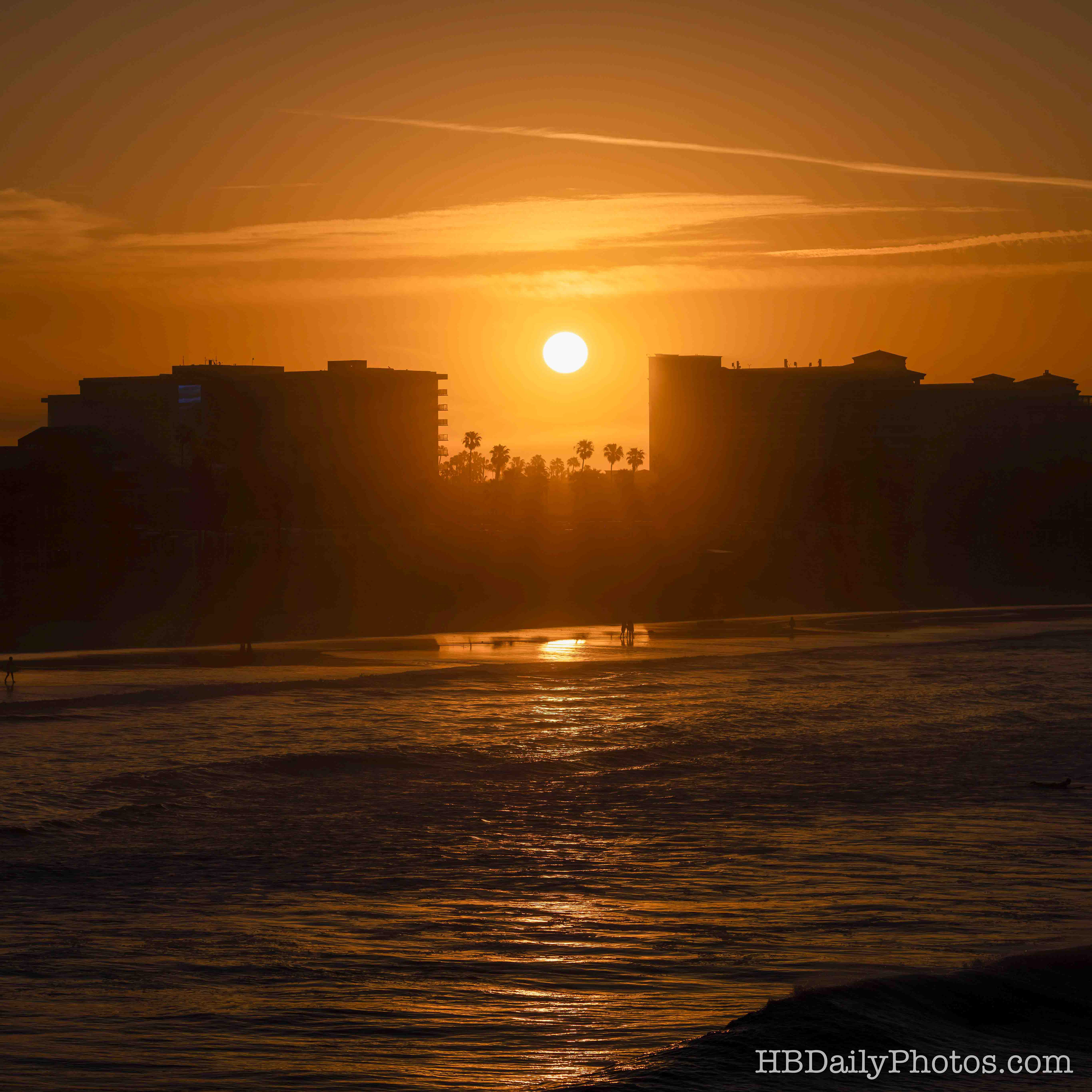 image-00055-pch-hotels- huntington-beach-sunrise