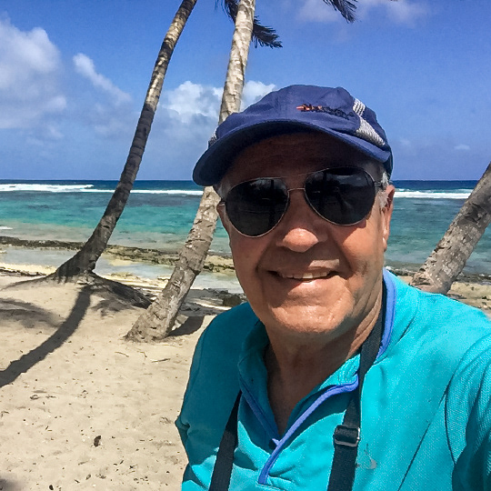 Luis Arabia "Luigi" - Dive Master SNSI - Cave Diver FIPSAS - Fotógrafo Subacuático