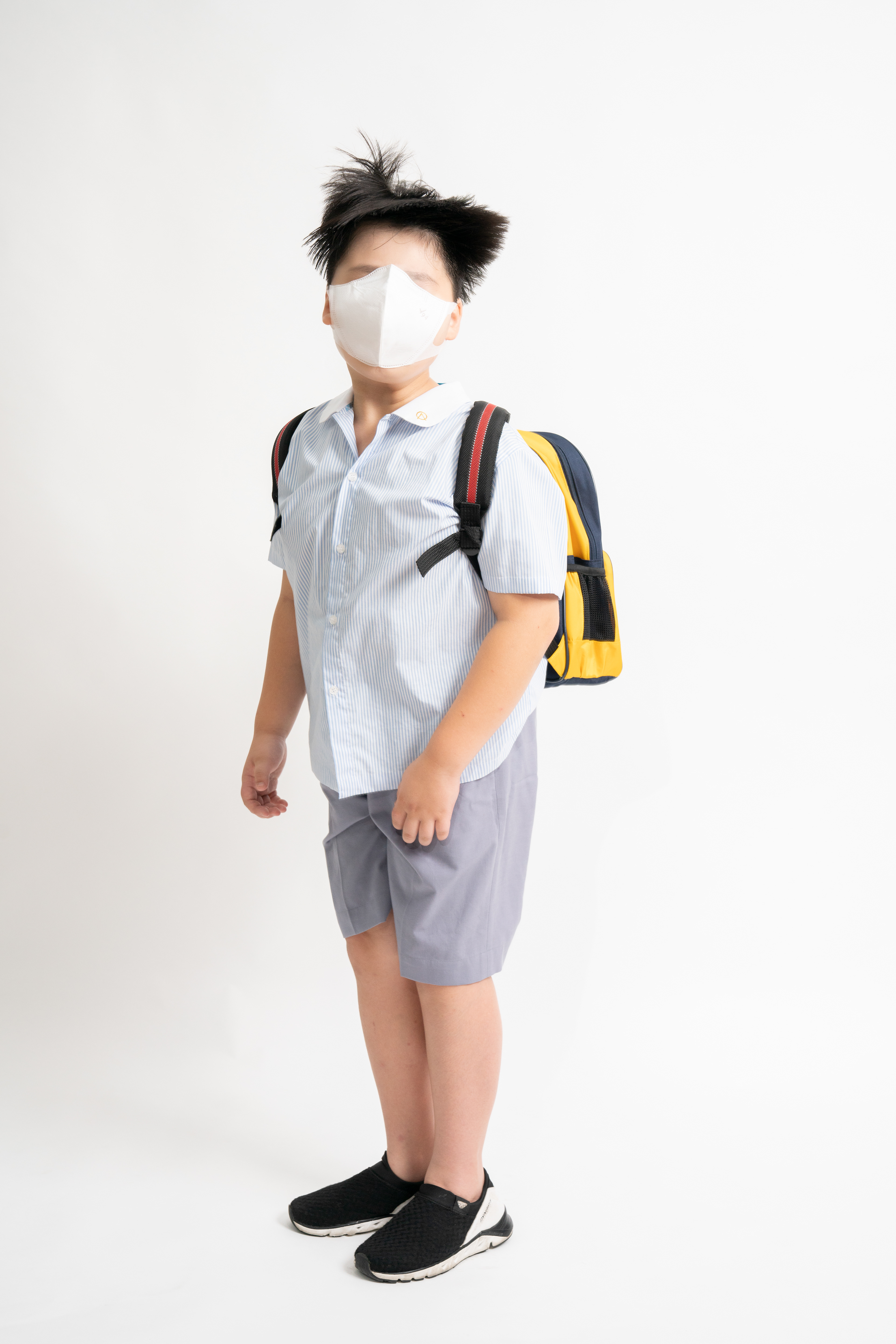 Refusing photographer's pose direction_#2