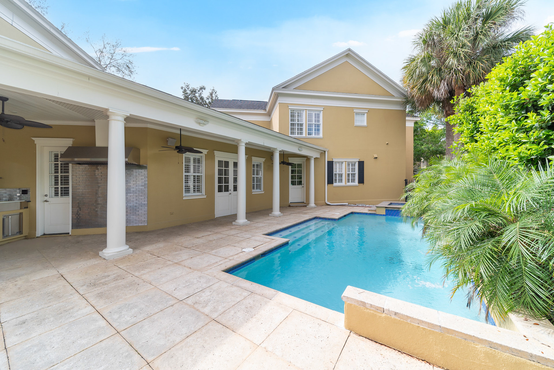 404 Greenbrier Ave