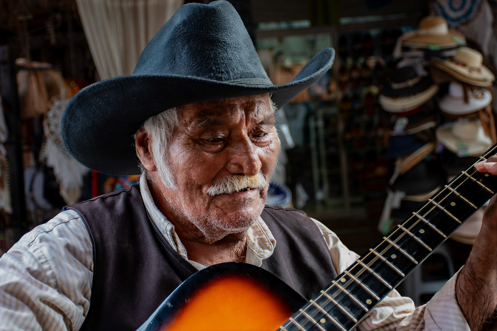 The guitarplayer • Mexico