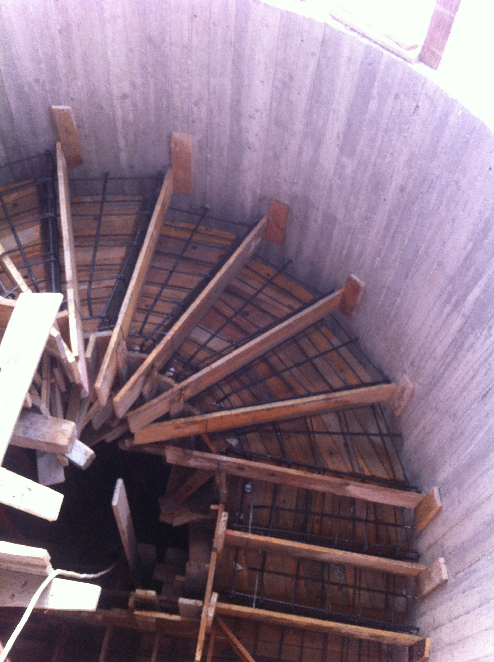 Lavori di realizzazione di una scala elicoidale in c. a. nel Comune di Agropoli (SA)