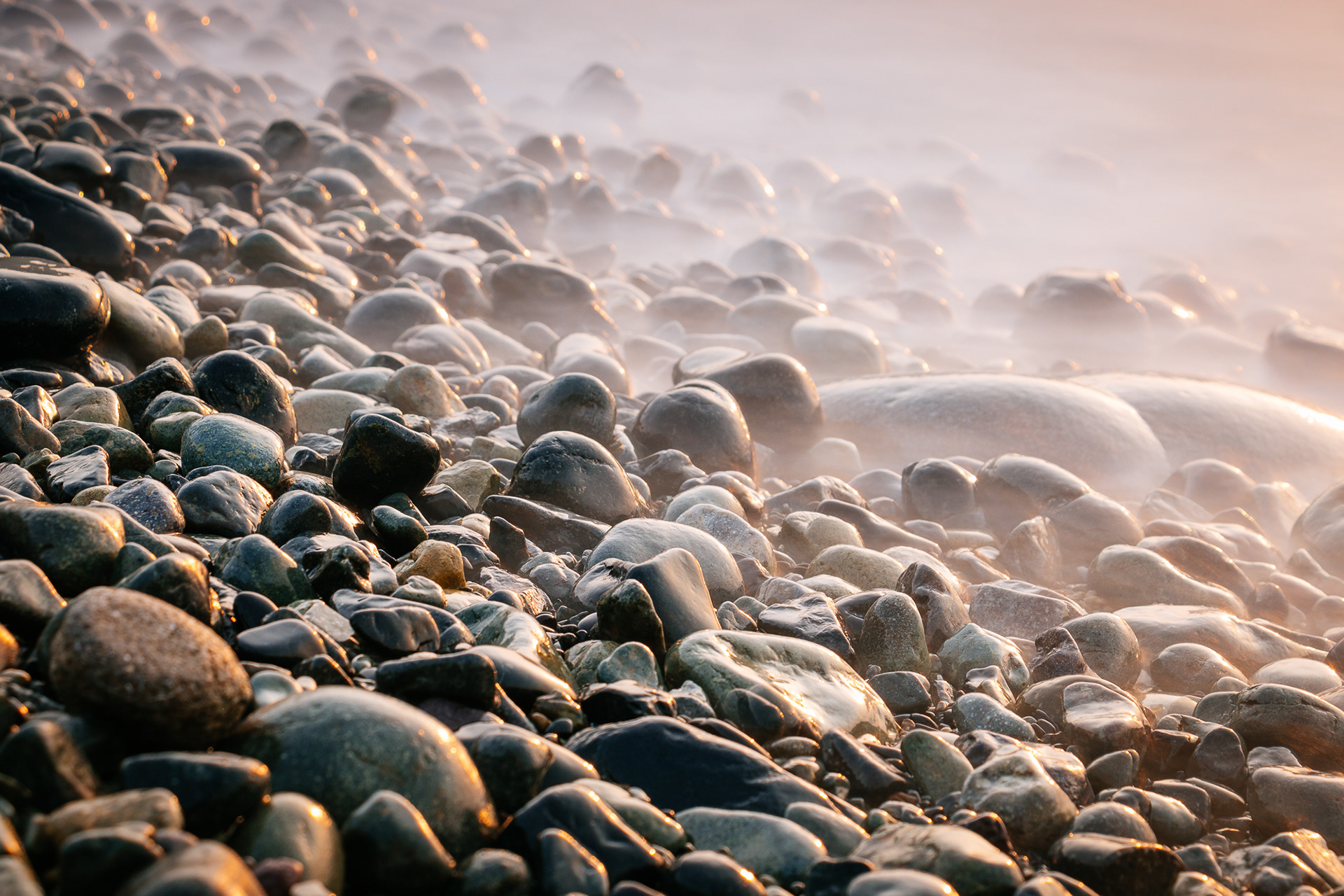 The Mist On Pebble Beach, Tongyeong