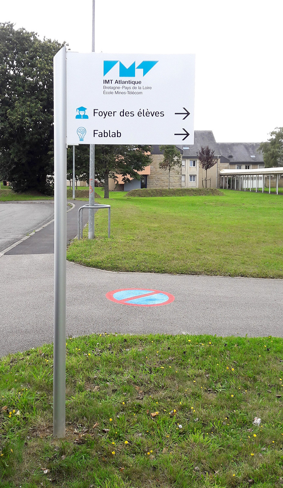 Mono-mât directionnel