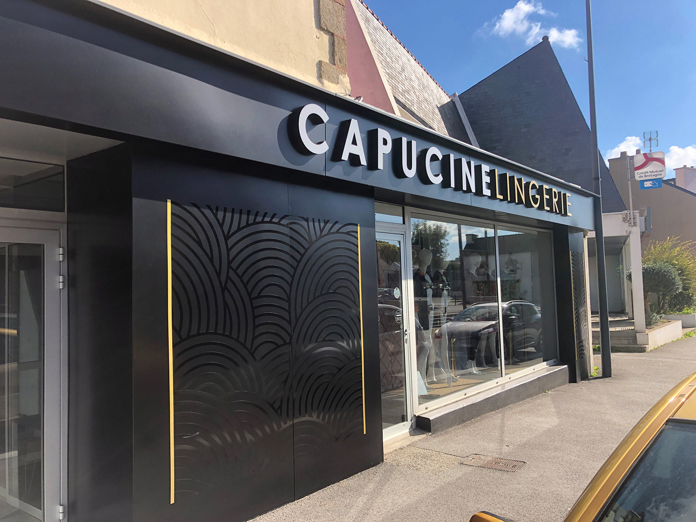 Lettres boitier diffusantes + capotages aluminium