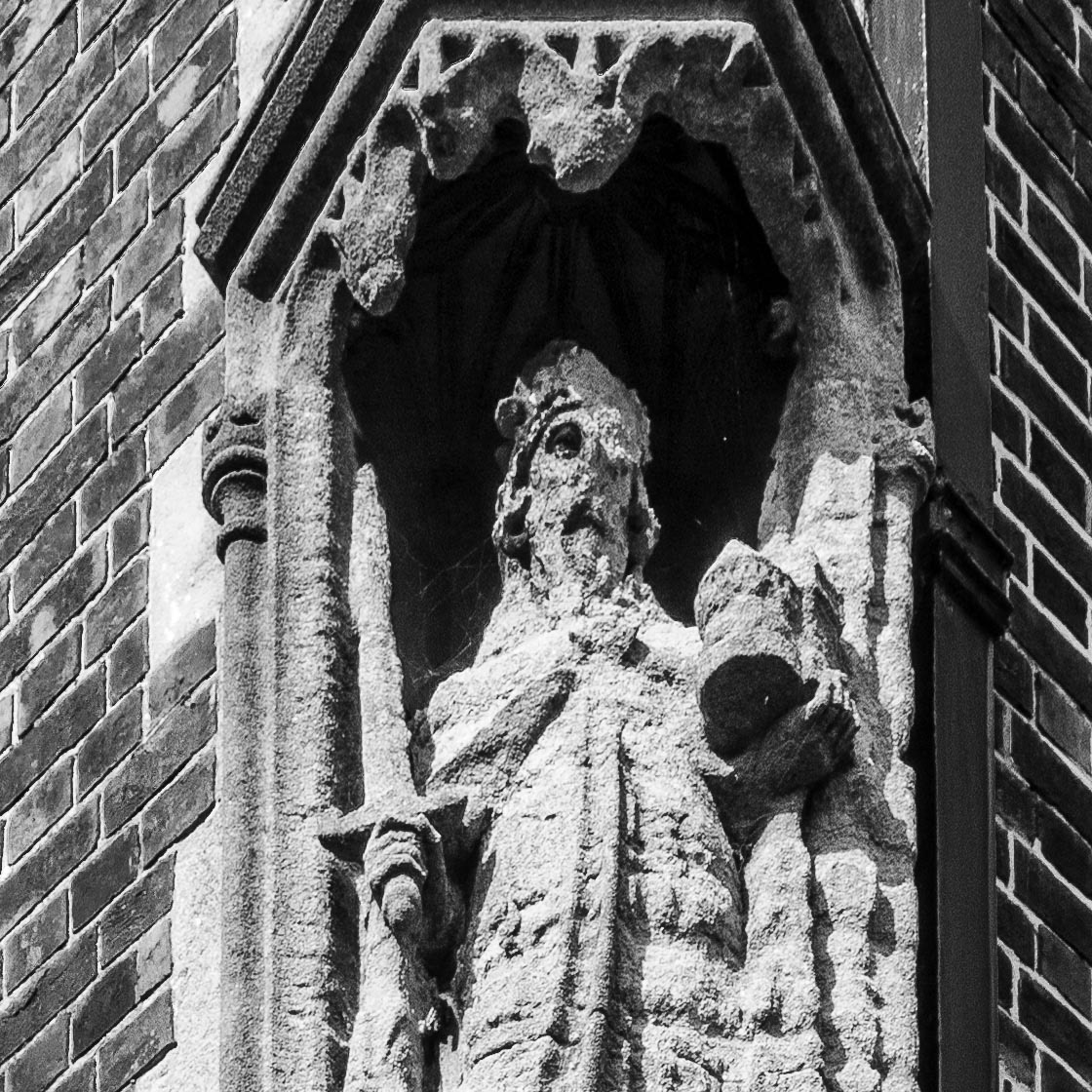 20220915 Eroded Stature Arundel