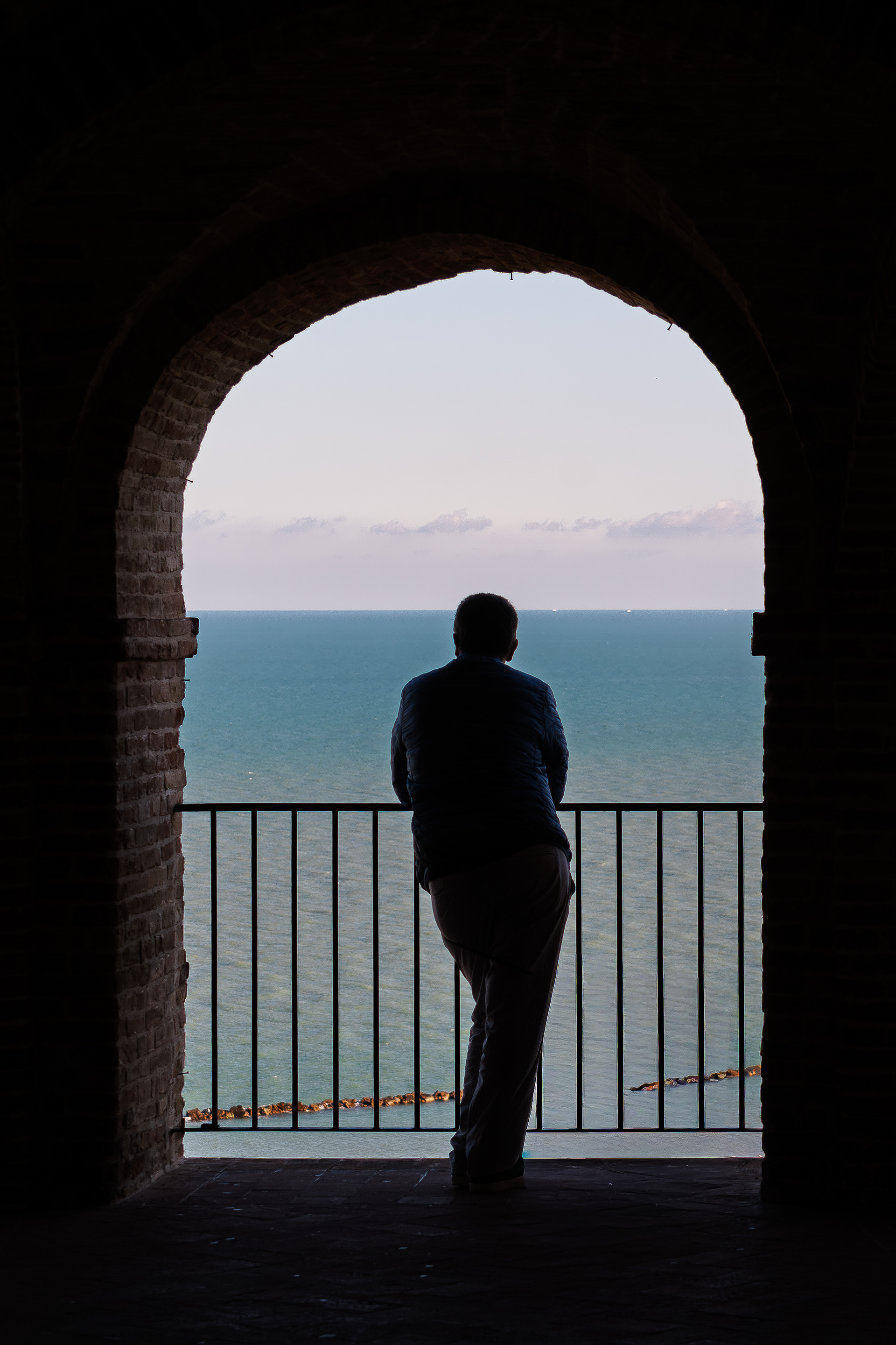 silhouette a mare @ piazza peretti, grottammare alta