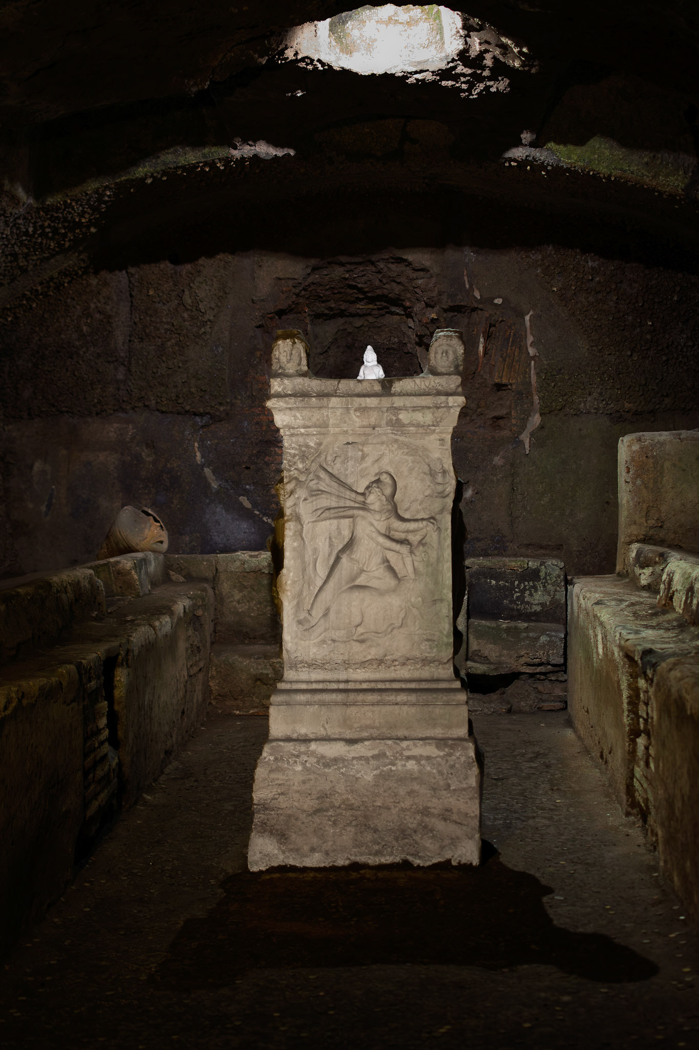 @ mitreo - san clemente, roma