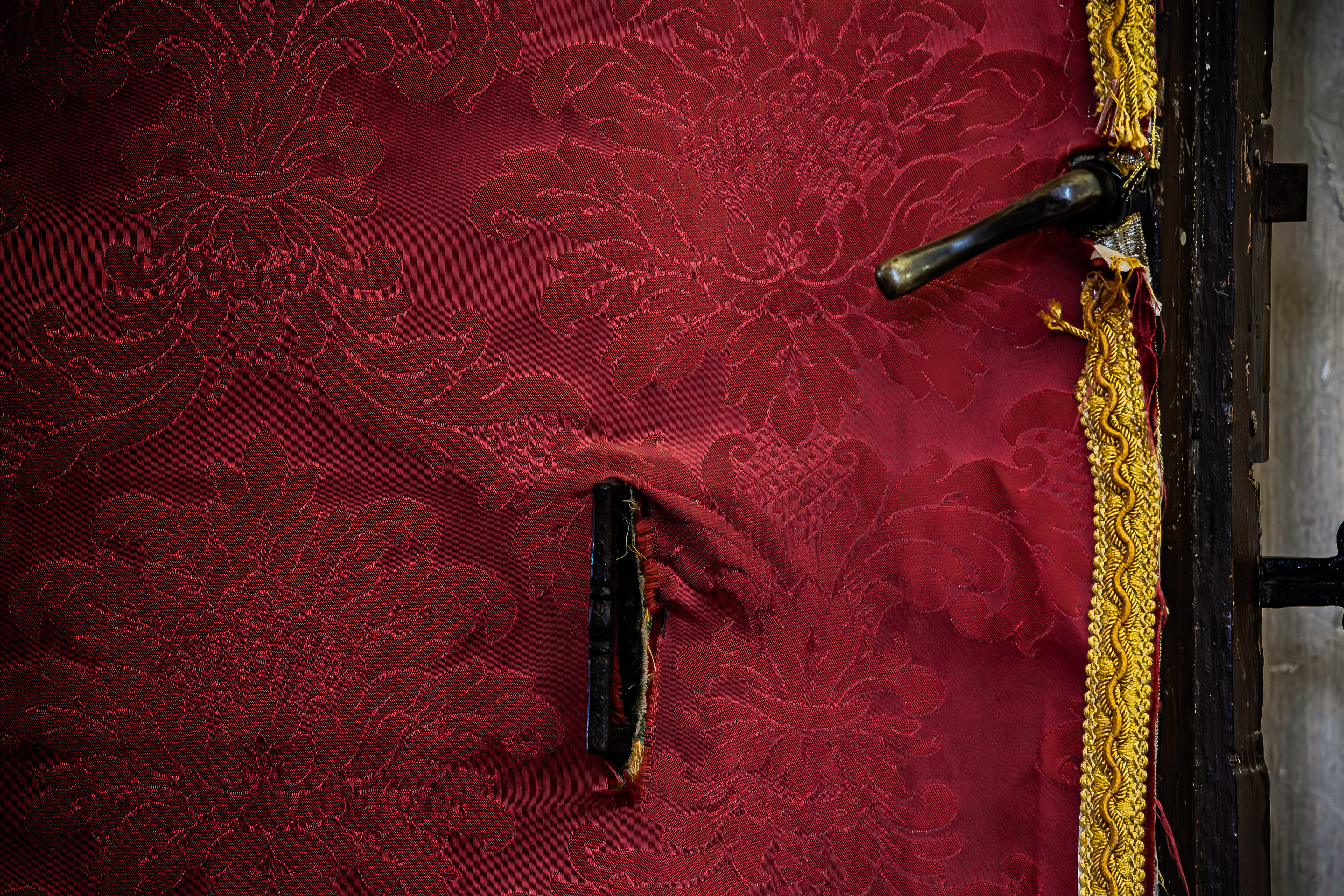 rosso cardinale @ palazzo farnese, capriarola