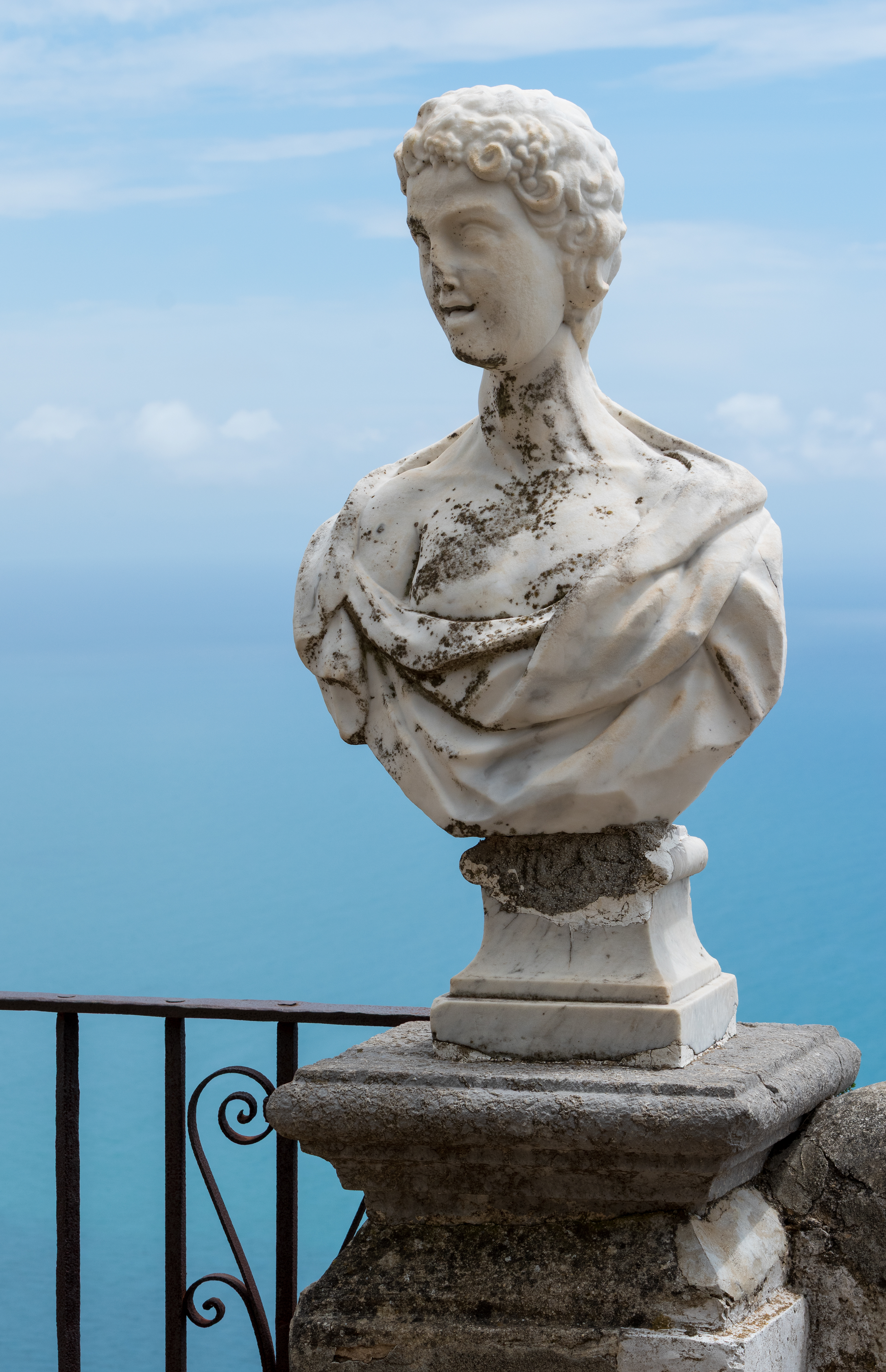 busto @ terrazza dell'infinito - villa cimbrone, ravello
