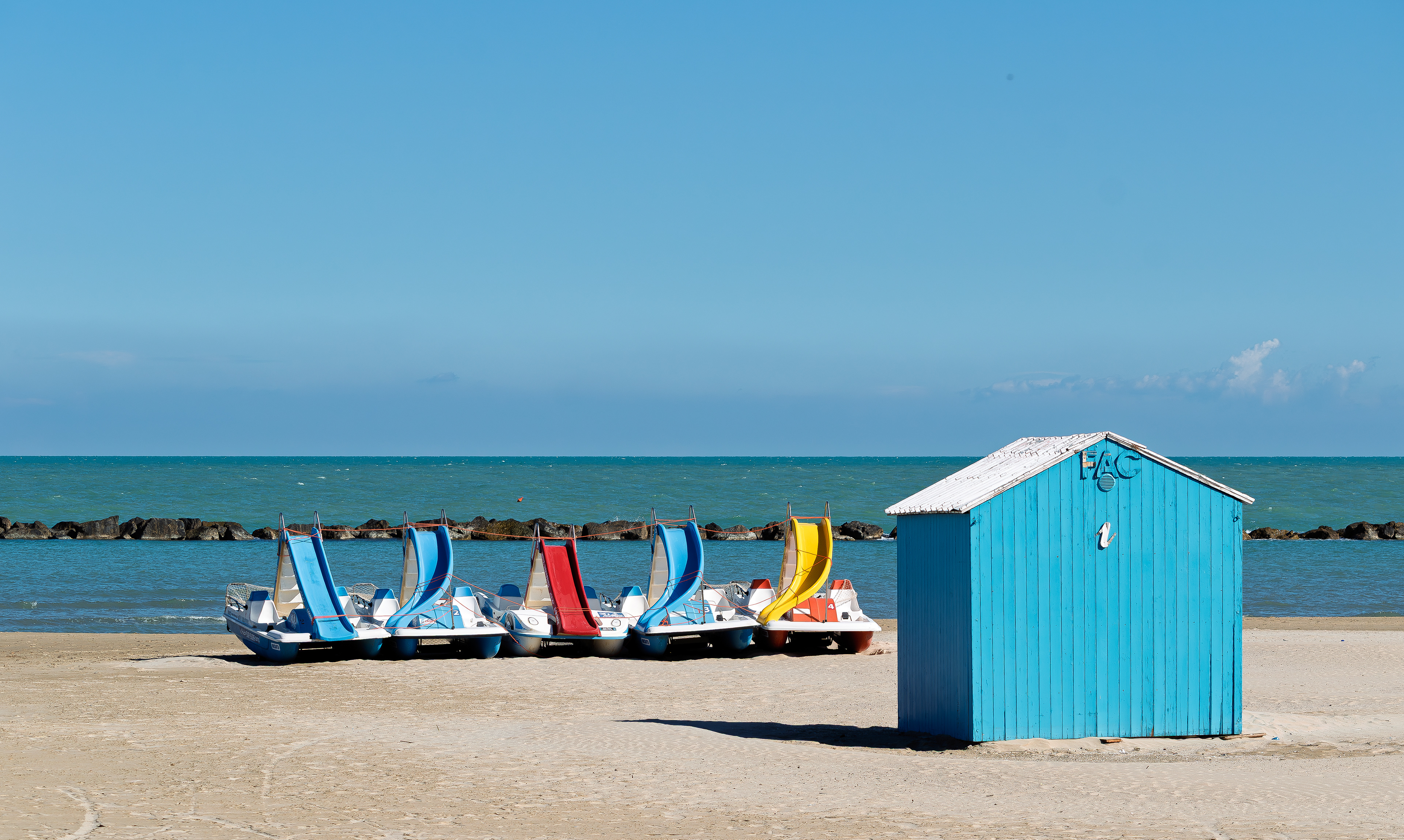 parking slots @ lungomare della repubblica, grottammare