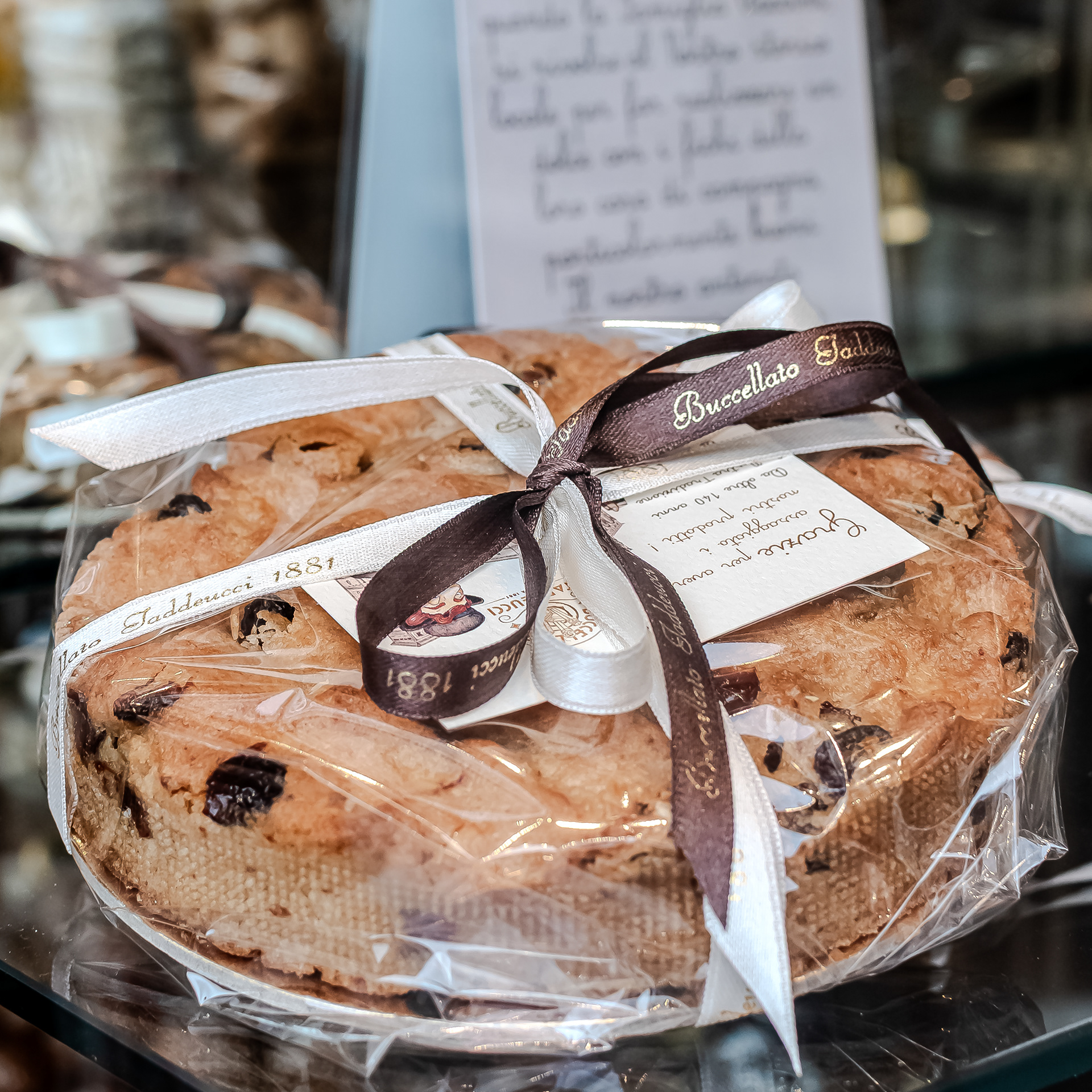 buccellato @ pasticceria taddeucci, lucca