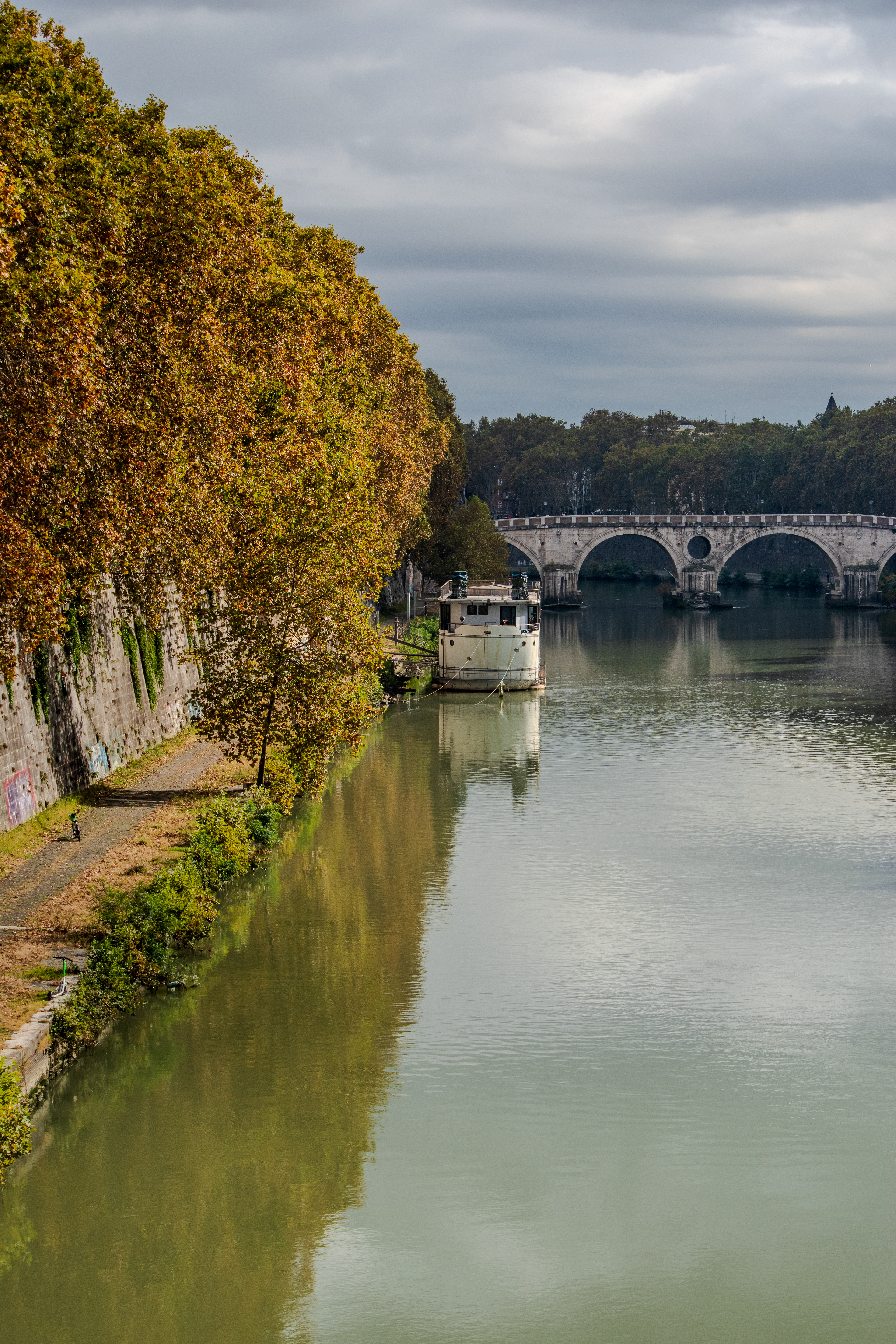 rive gauche @ lungotevere, roma