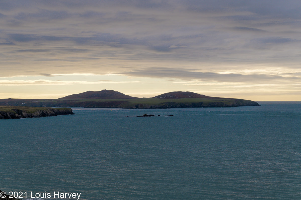View towards Ramsey Island - 1/640 at f/8 ISO 100 70mm - (AF-P NIKKOR 70-300mm f/4.5-5.6)
