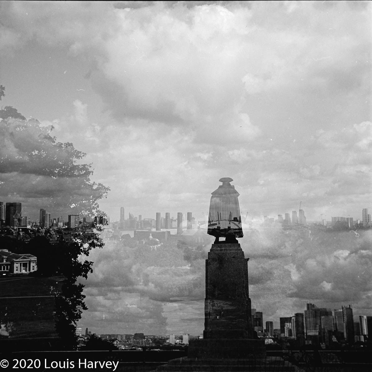 General Wolfe surveying Docklands and Canary Wharf