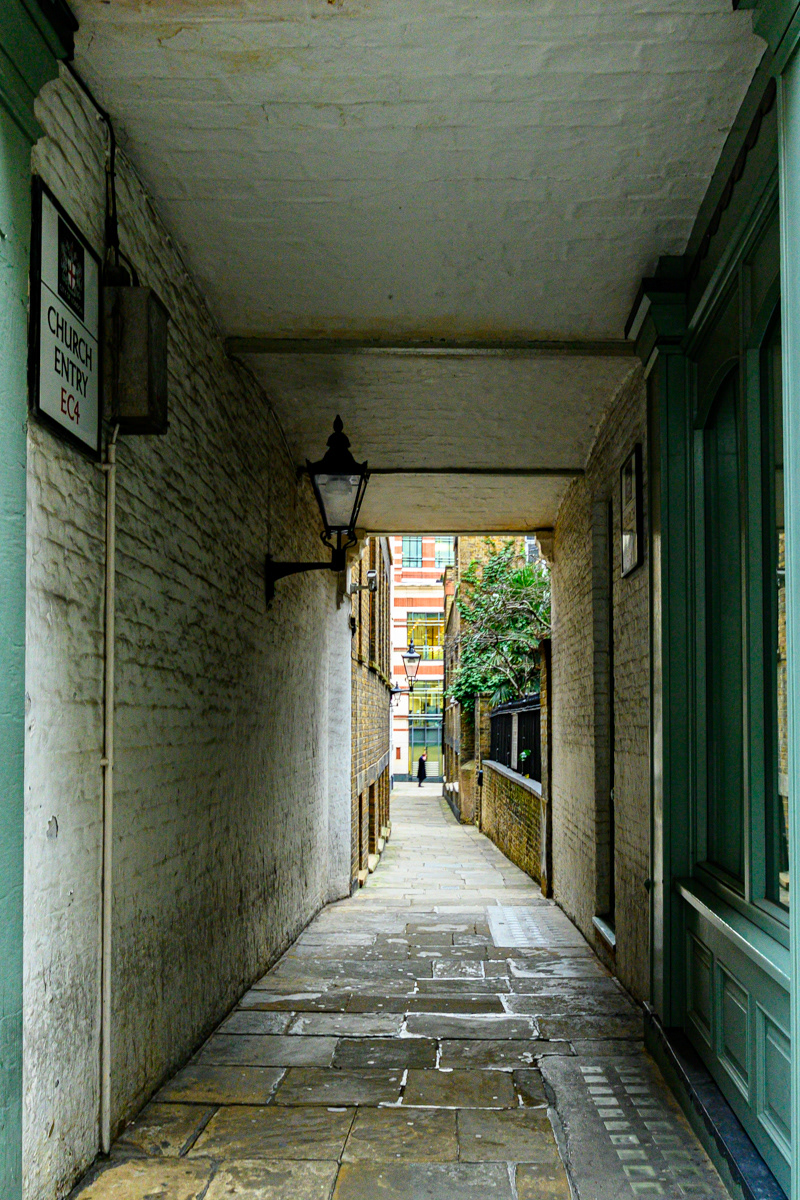 1/30 f/5.6 ISO 800 20 mm (10-20 mm f/4-5.6)