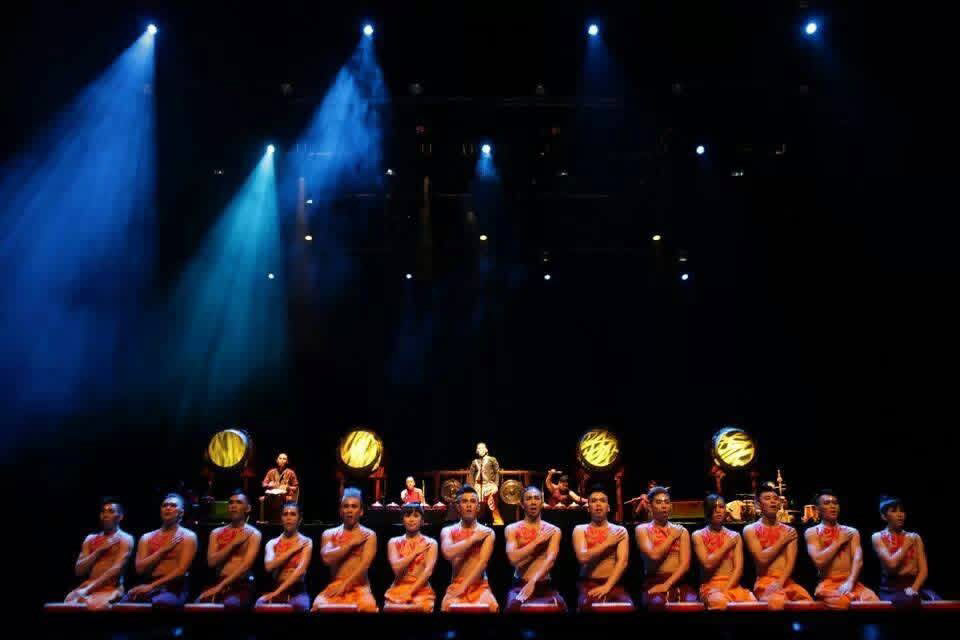 2014 - THE NEXT PERFORMER (MIDDLE)
