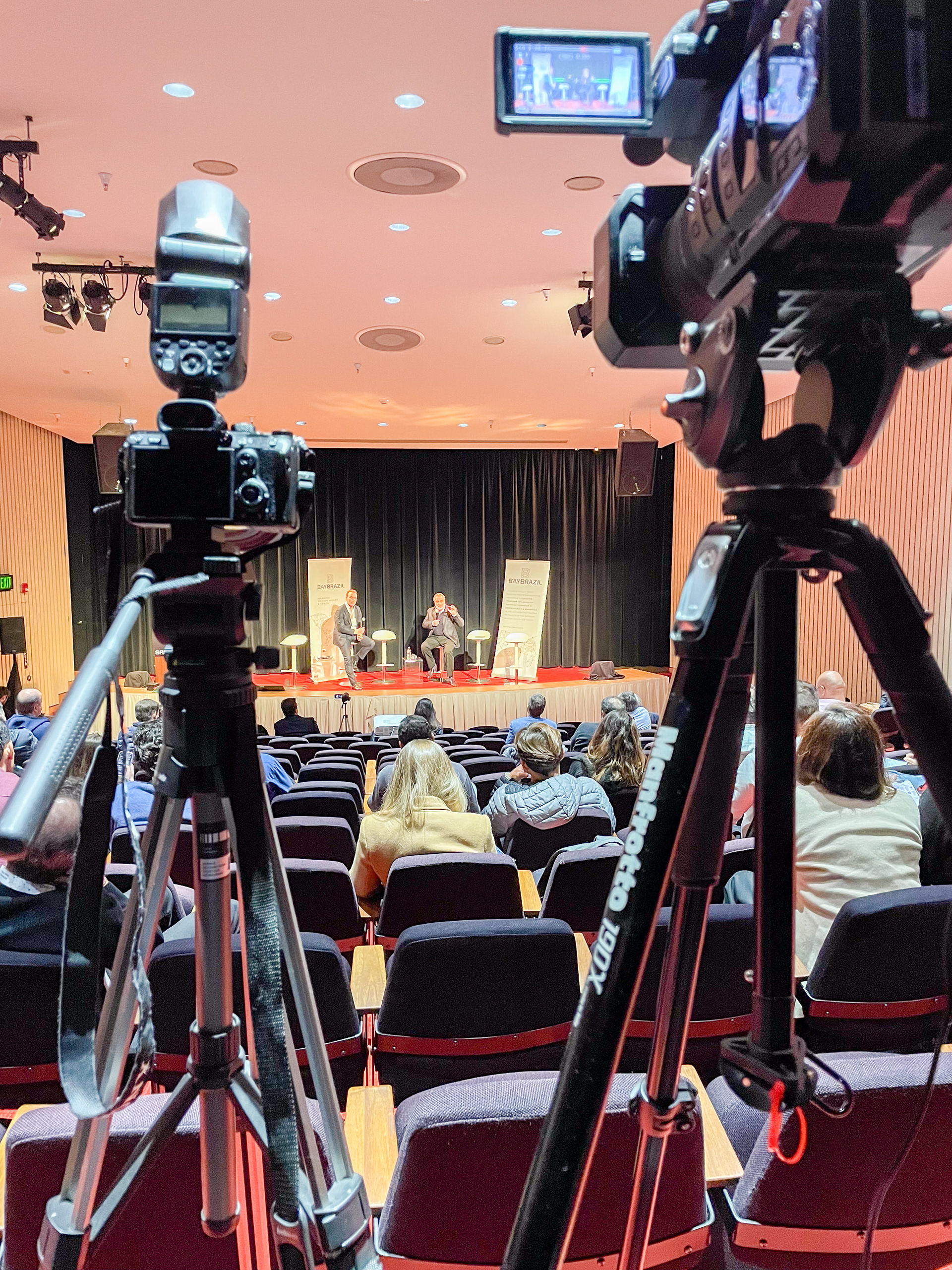 Photo and Video Streaming