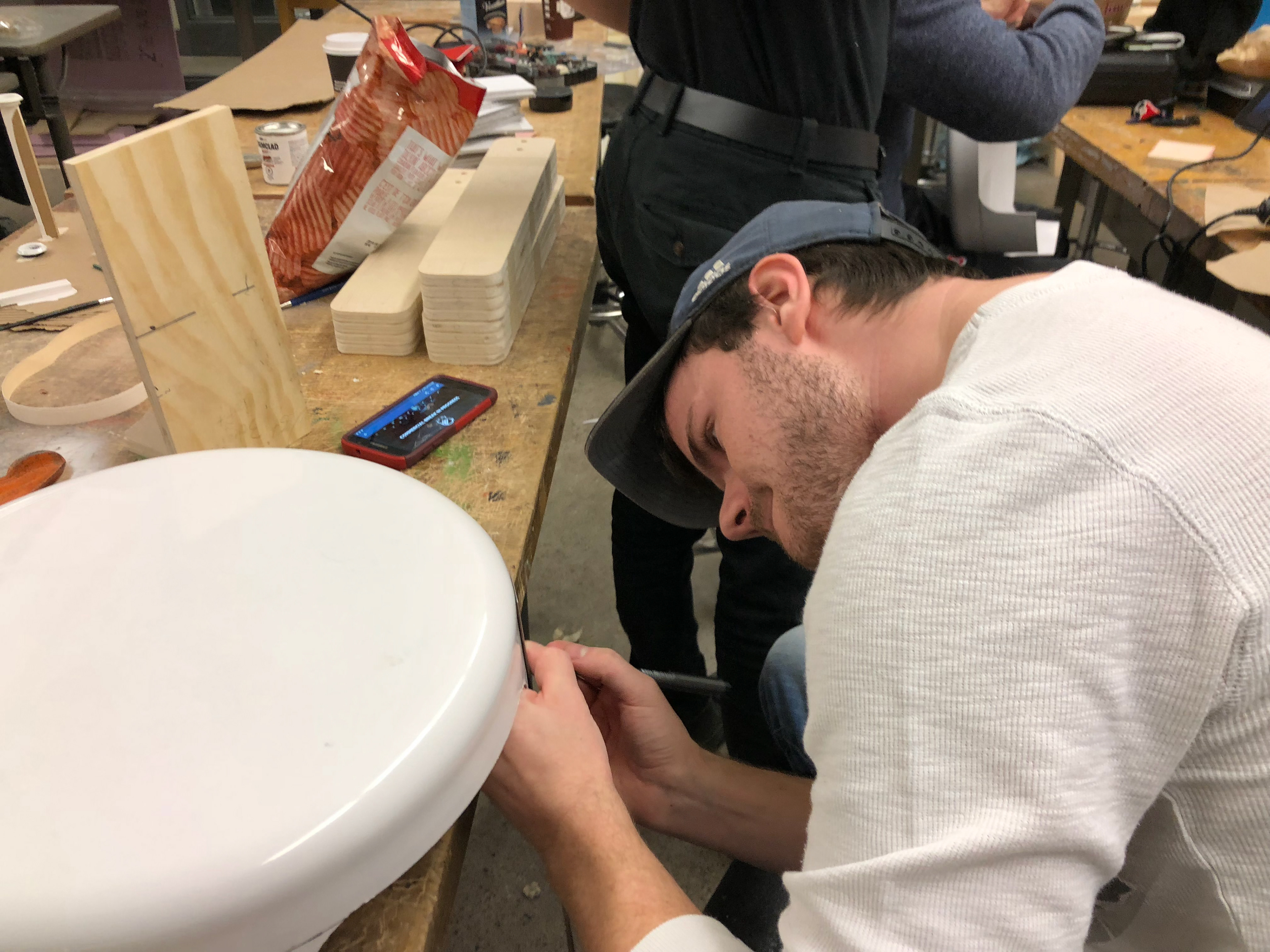 Marking lines to cut