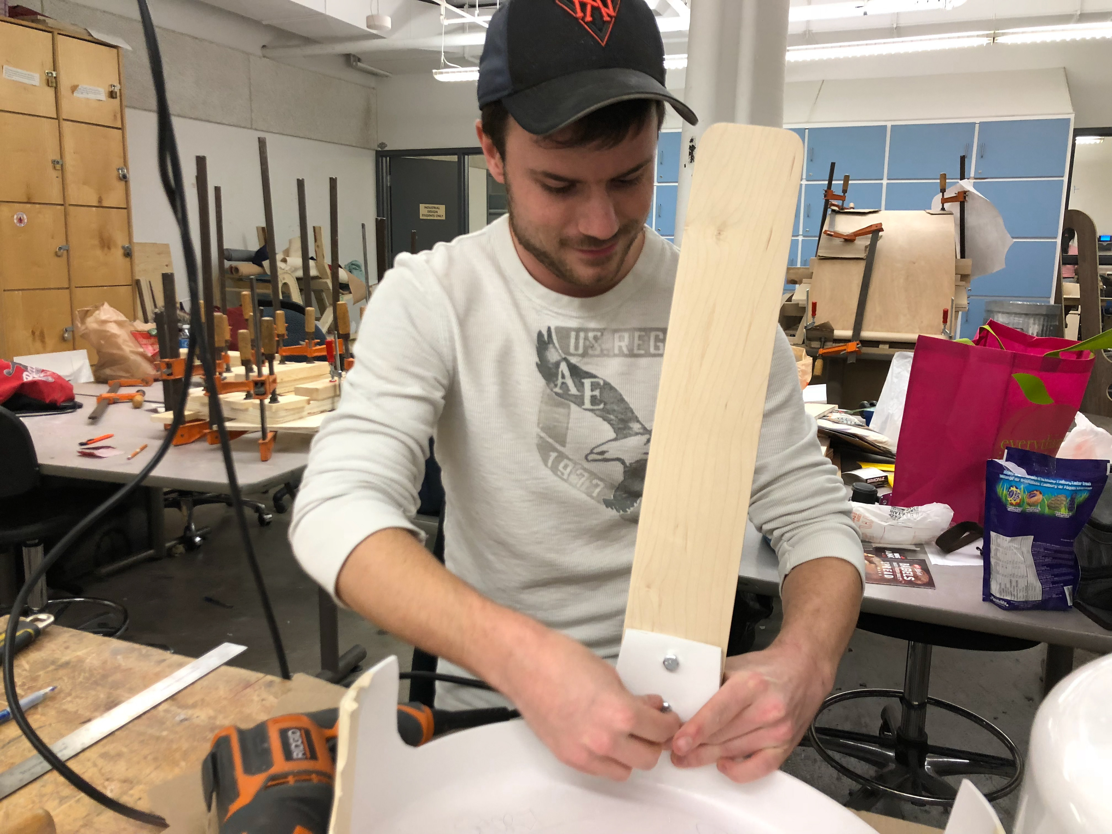 Assembling test stool