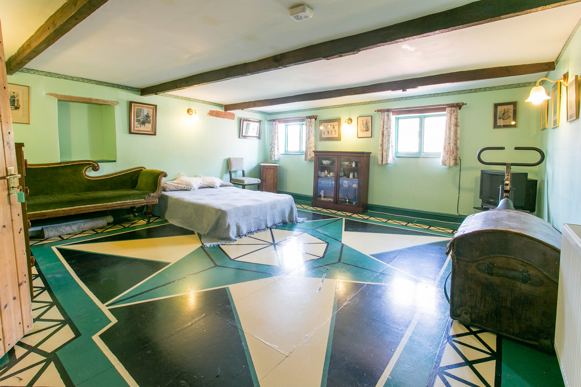 Painted Floor in Bedroom