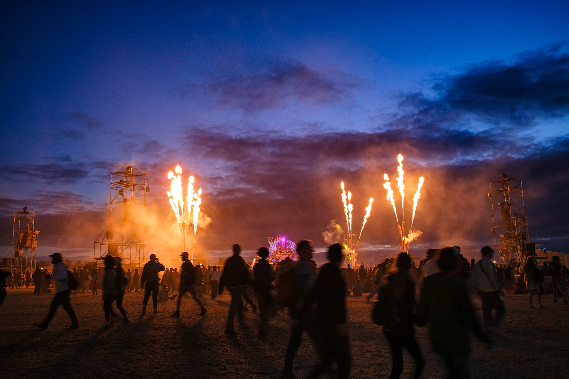 The Arcadia Dragonfly  during 2024 Glastonbury Festival on Saturday 29 June 2024 at Worthy Farm, Glastonbury. . Picture by Julie Edwards/LFI/Avalon. All usages must be credited Julie Edwards/LFI/Avalon.