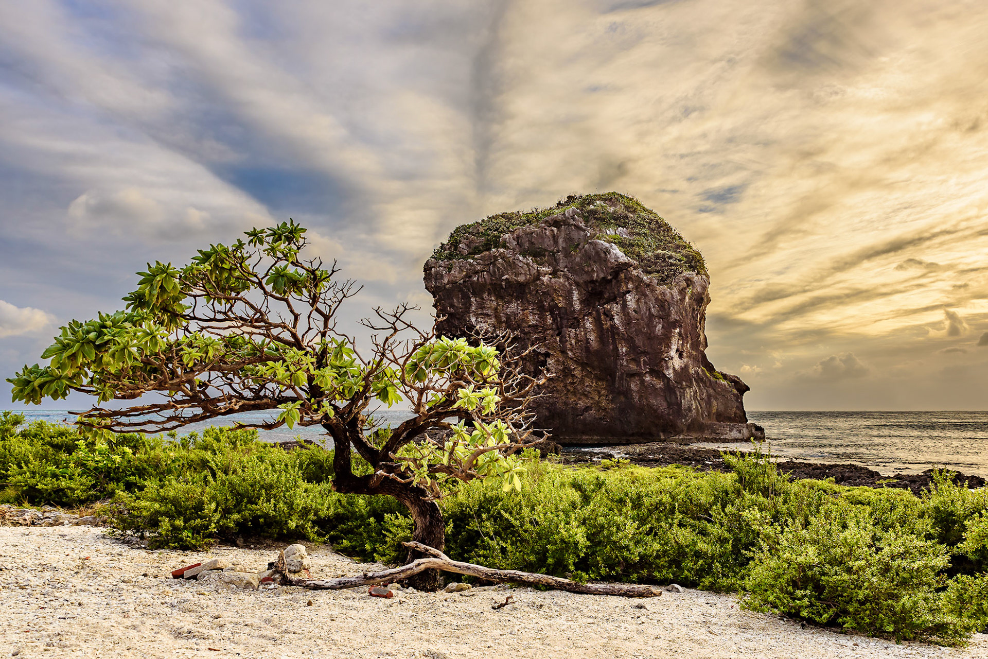 SAIL ROCK - Taiwan