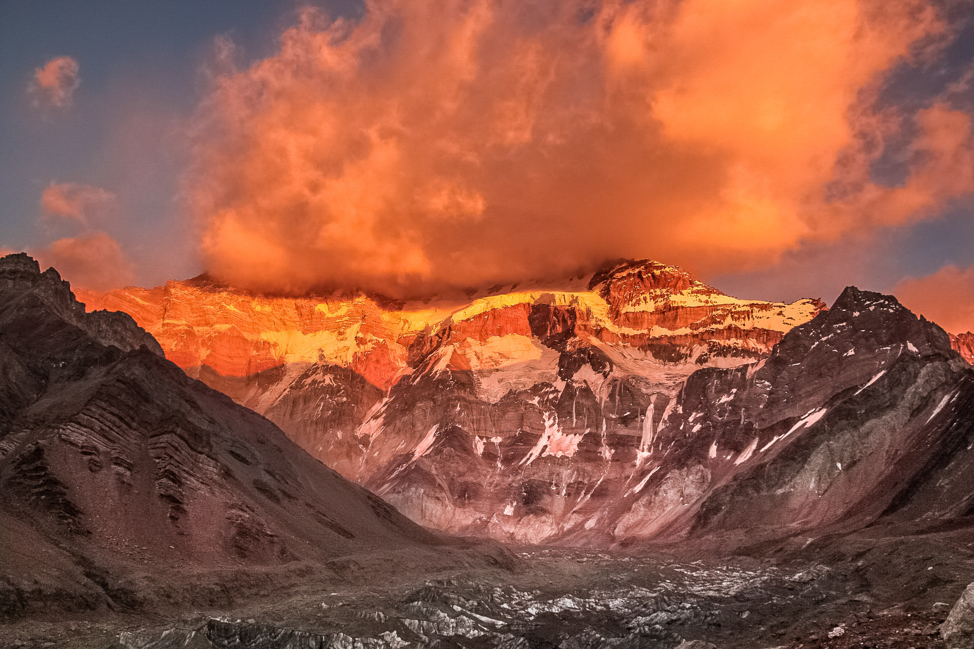 Aconcagua Sunrise, Argenina