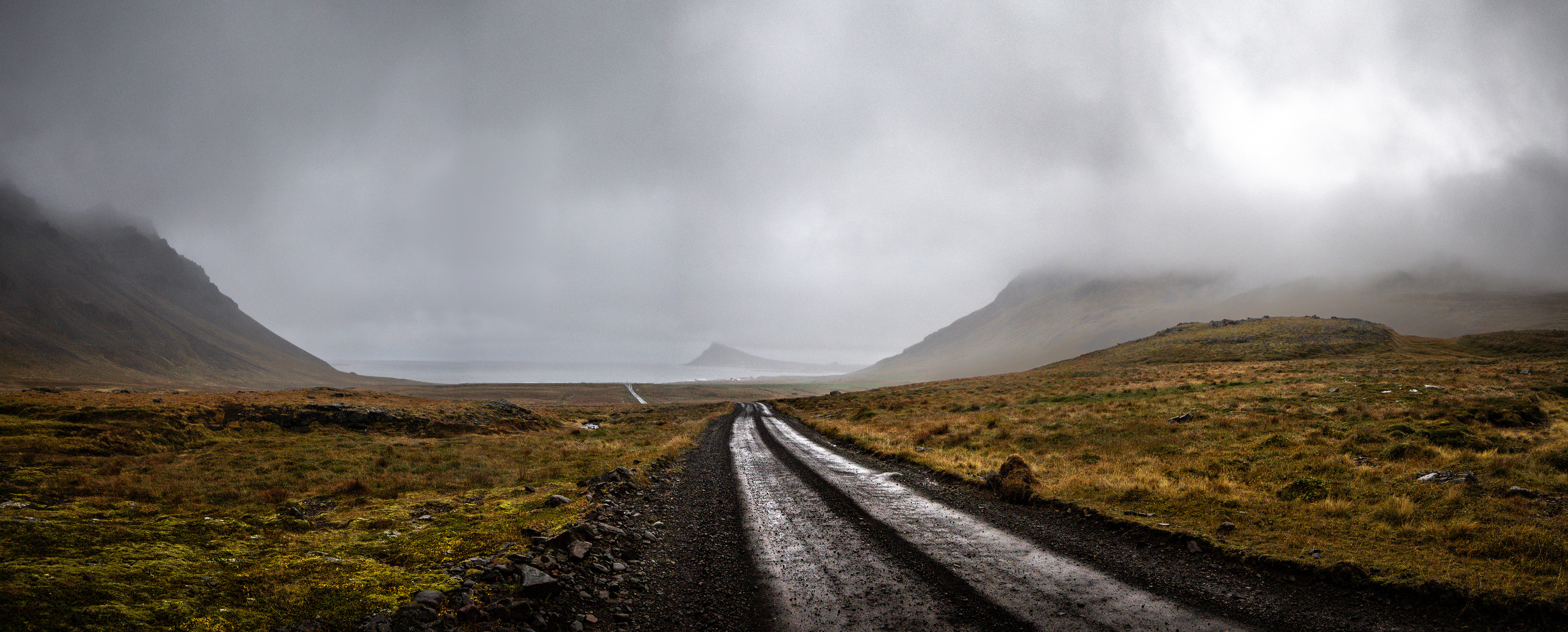 Dorian Rain, Iceland
