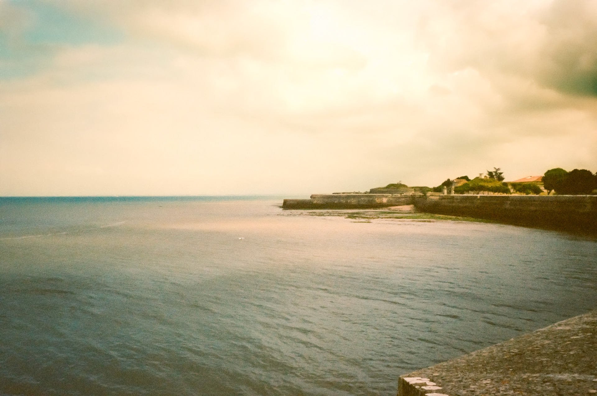 Minox 35 ML | Île de Ré - La citadelle - Lumière quand tu nous tiens !