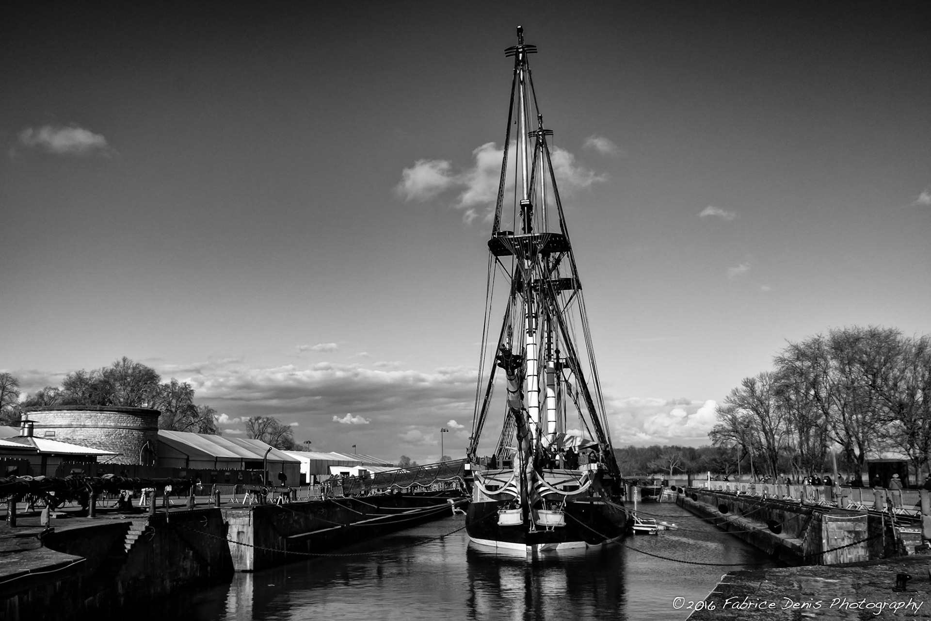 Fujifilm X-Pro1 | Rochefort - L'Hermione - Retenue dans sa cale...