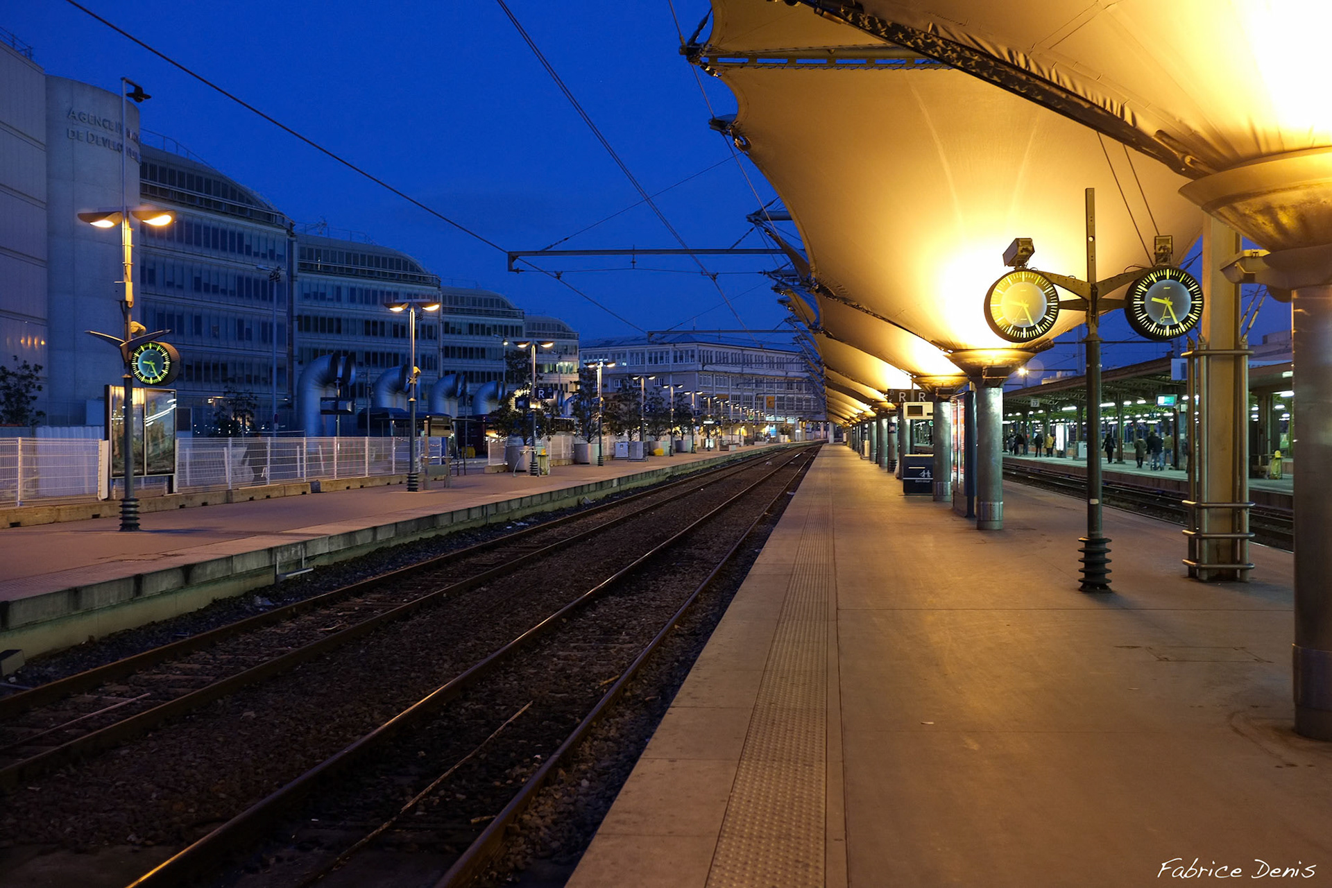 Fujifilm X100 | Paris - Quai à la Gare de Lyon